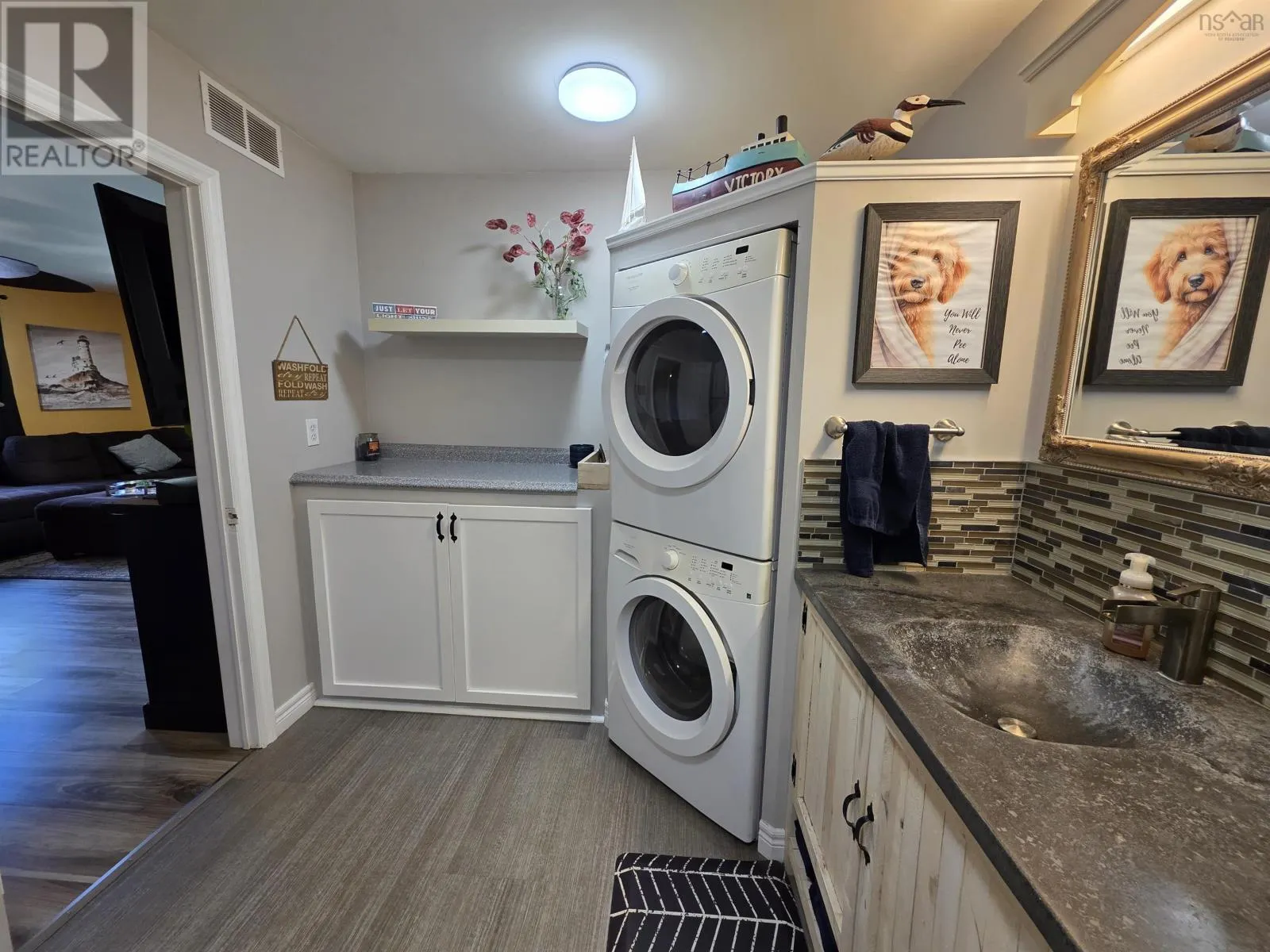 5231 Grand Mira North Road