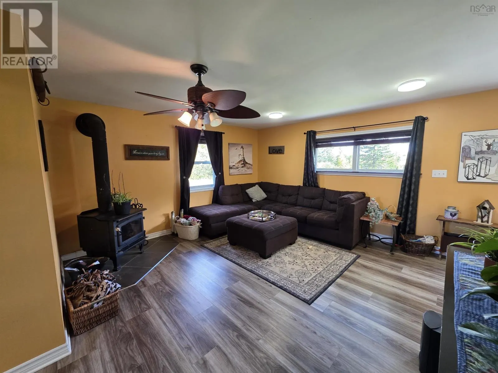 5231 Grand Mira North Road
