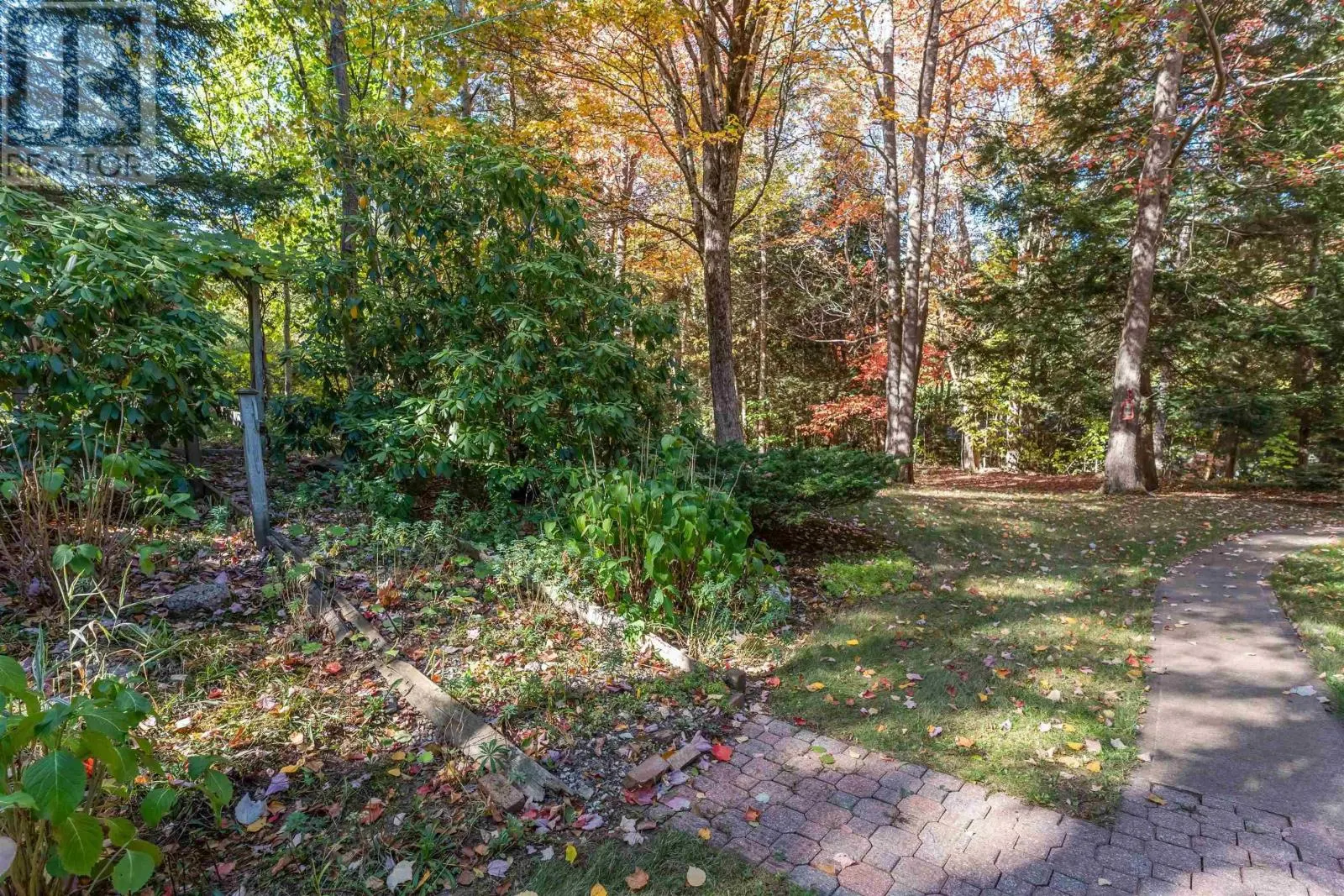 103 Elizabeth Dr  NS B4N 0K2