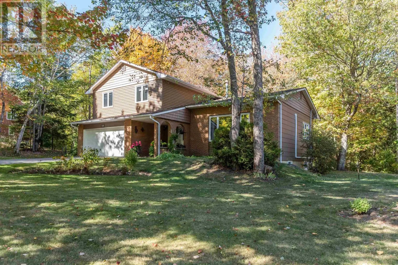 103 Elizabeth Dr  NS B4N 0K2
