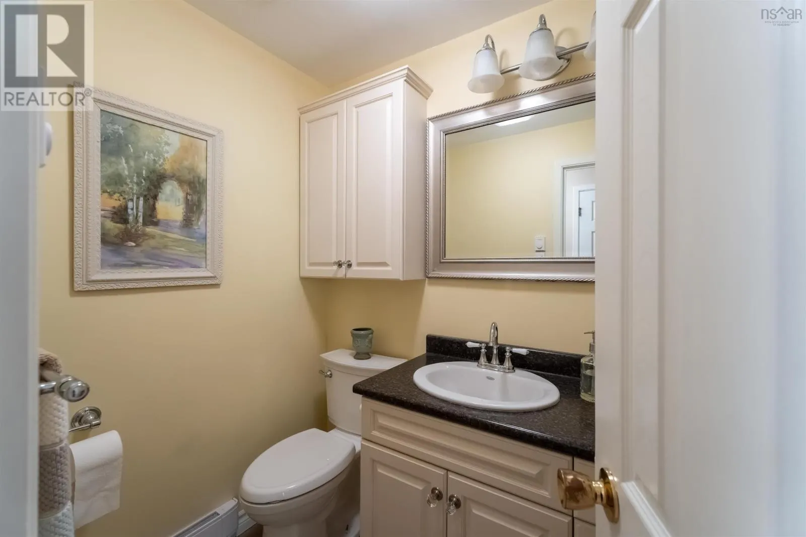 103 Elizabeth Dr  NS B4N 0K2