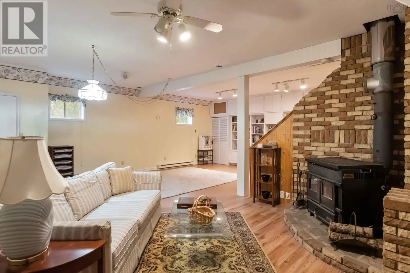 103 Elizabeth Dr  NS B4N 0K2