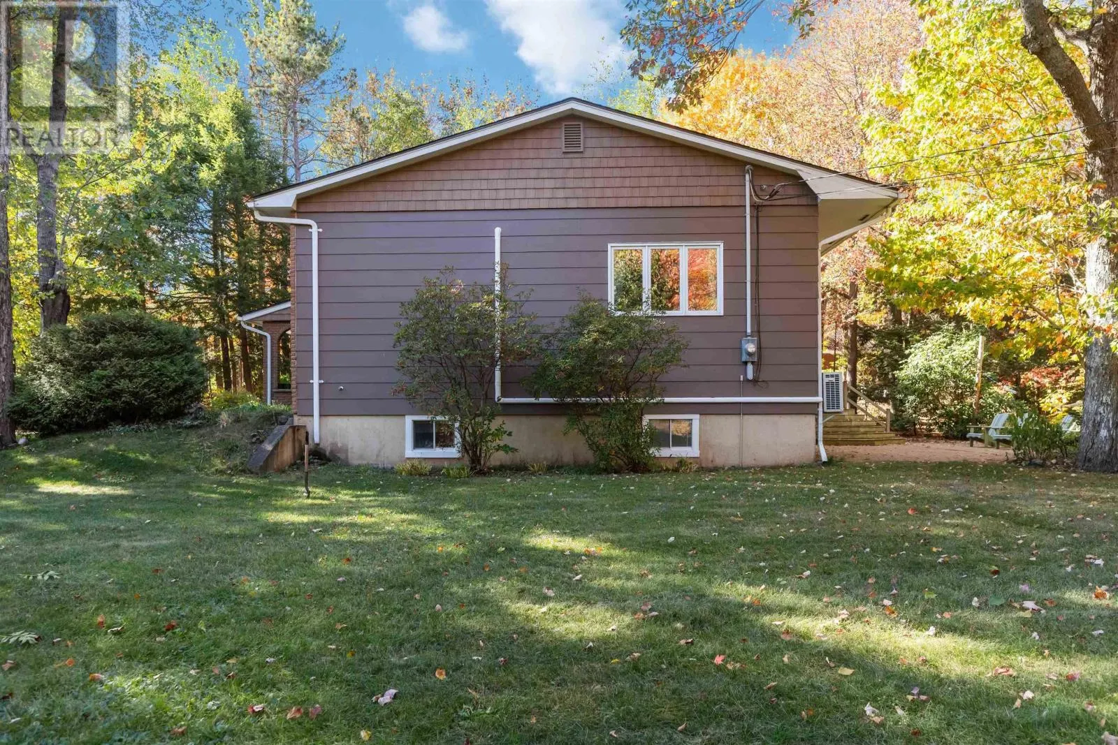 103 Elizabeth Dr  NS B4N 0K2