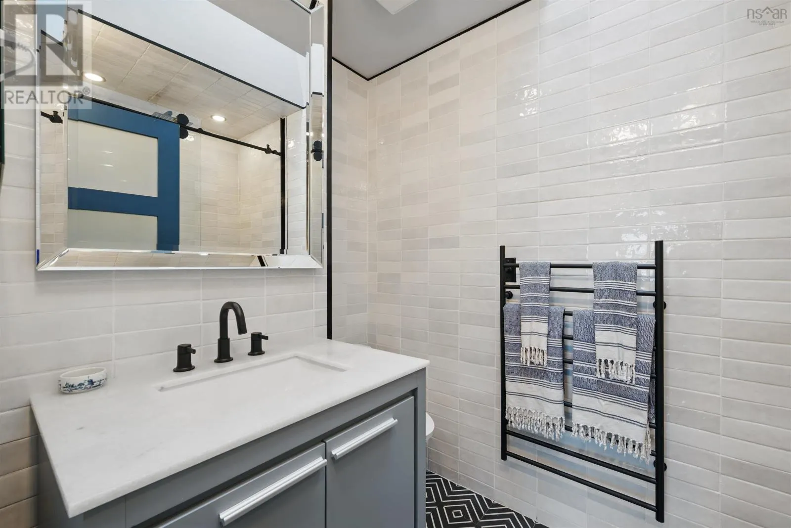 40 Harbour Ridge Drive