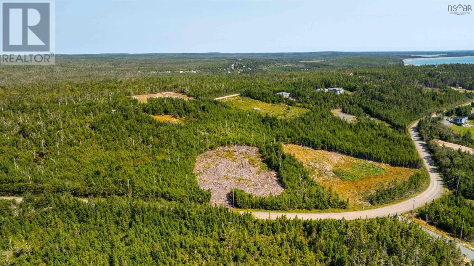 20 Kaakwogook Way
