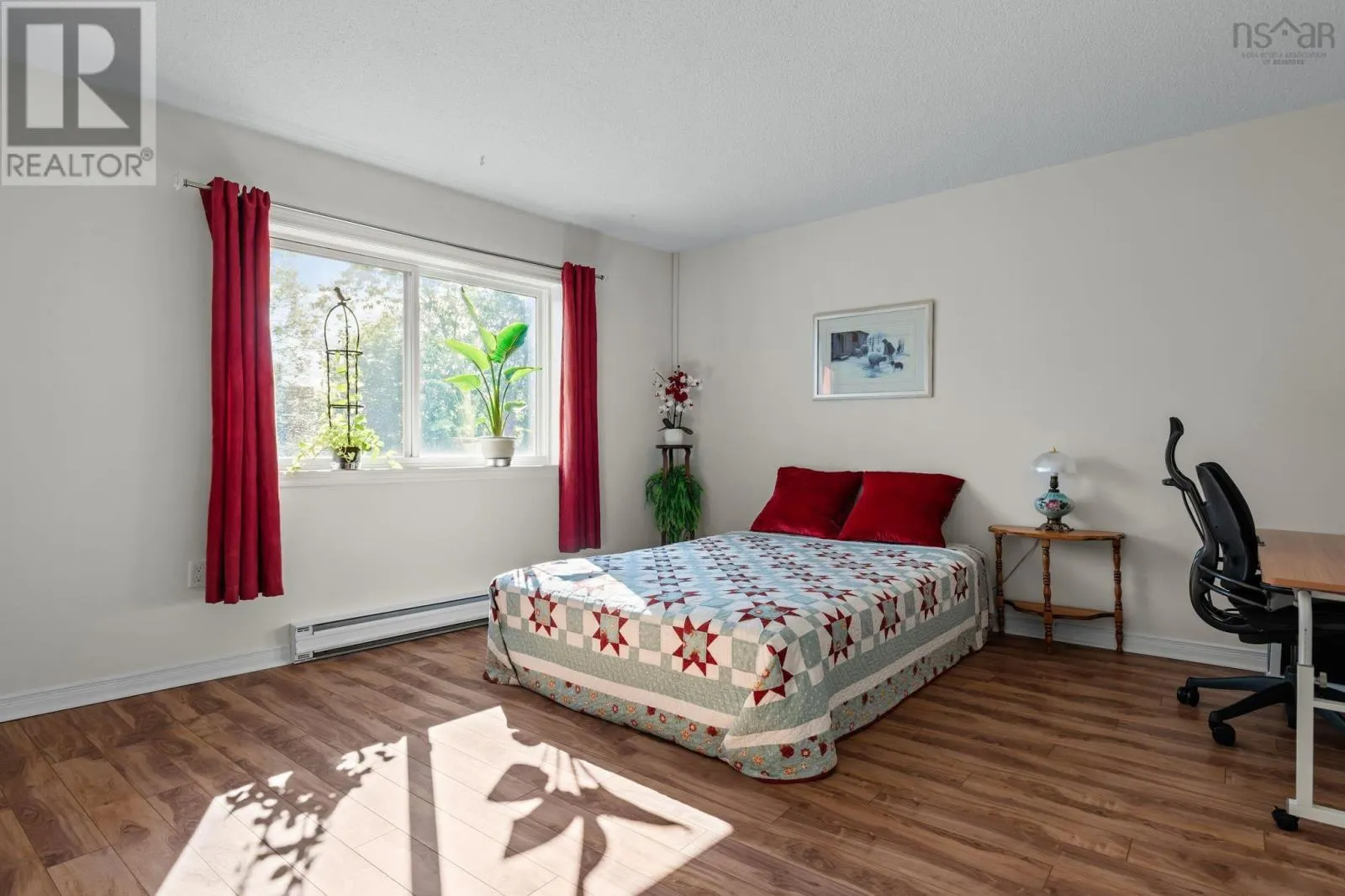 303 5570 Heatherwood Court