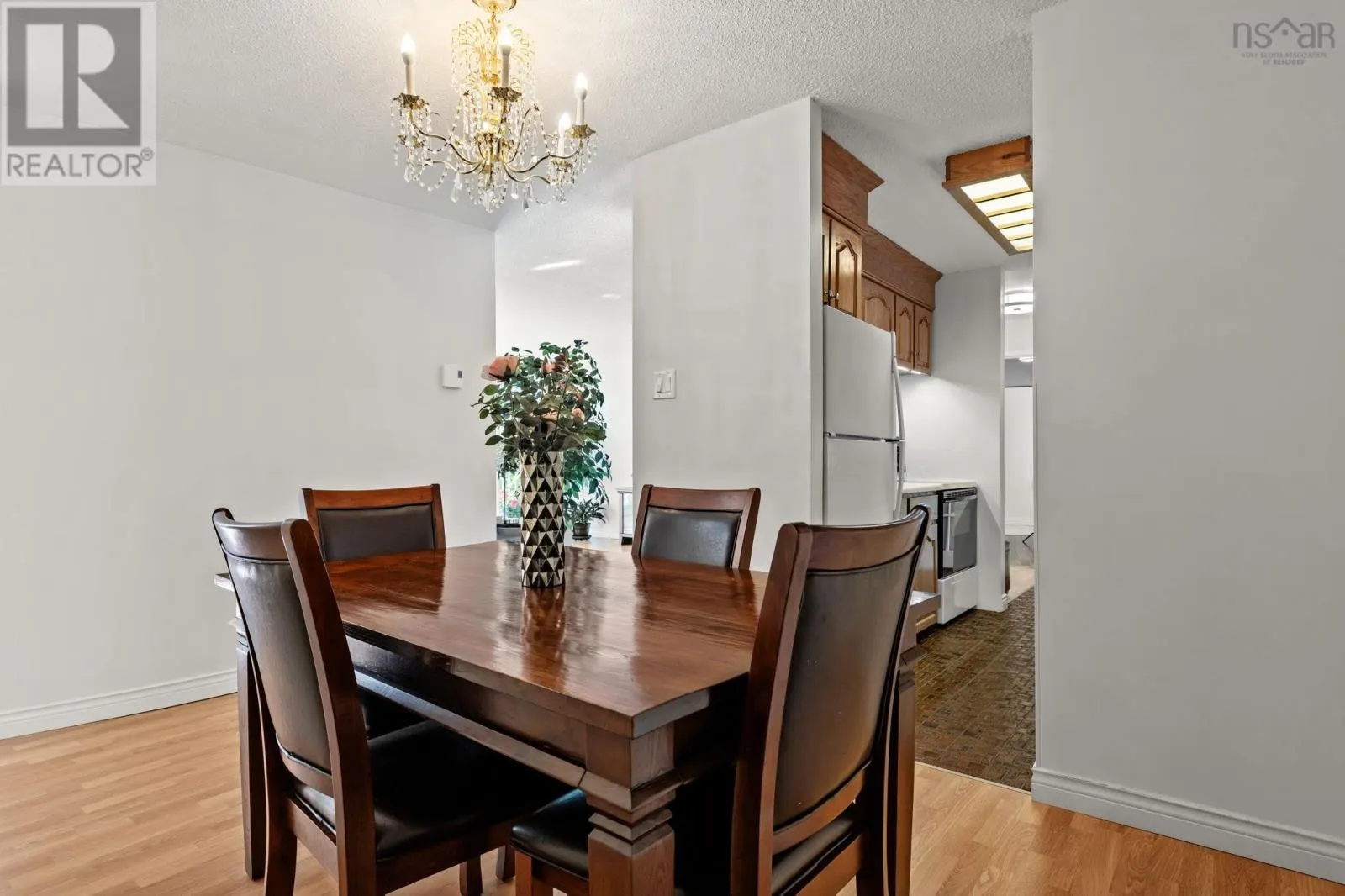 303 5570 Heatherwood Court