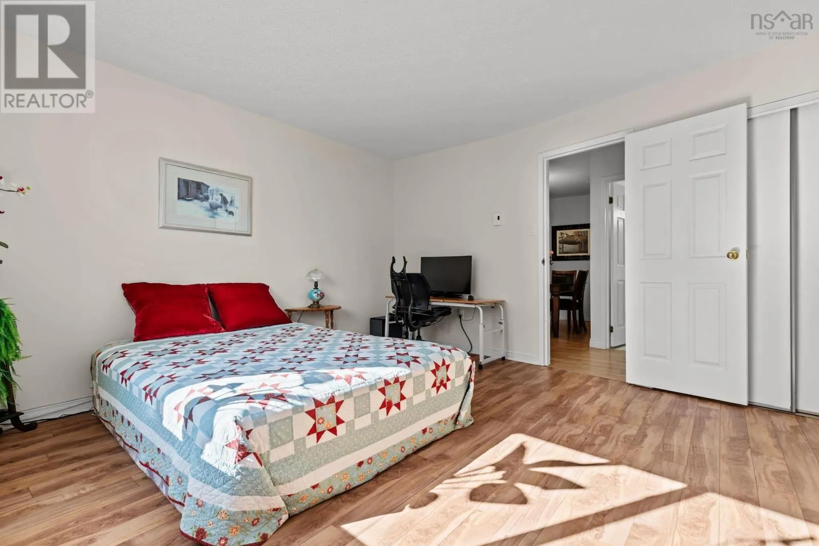 303 5570 Heatherwood Court