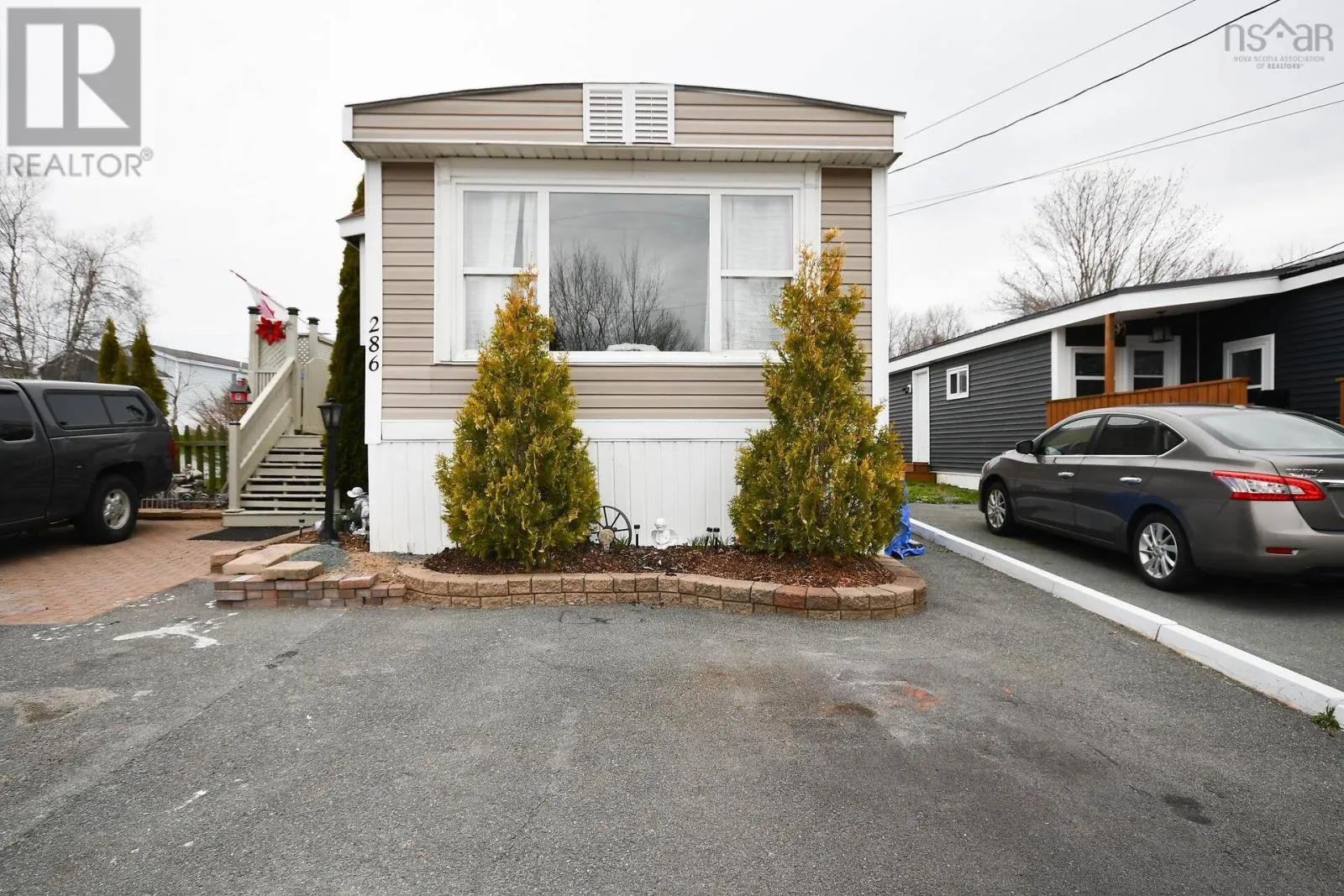 286 Parklane Drive