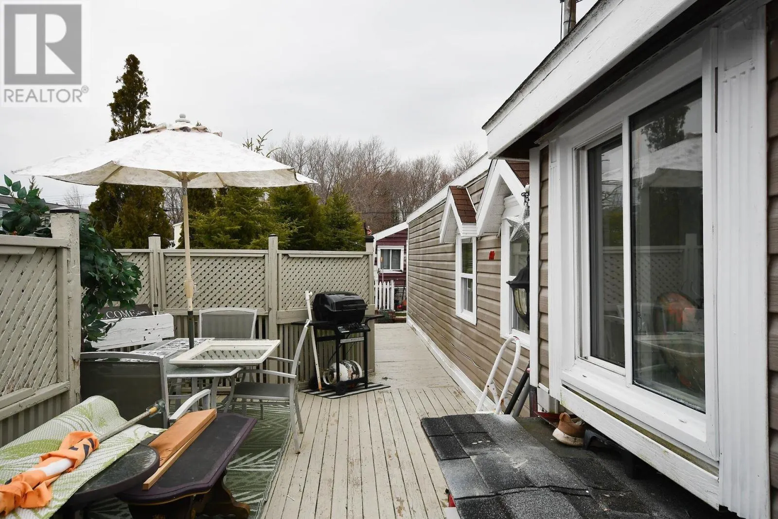 286 Parklane Drive