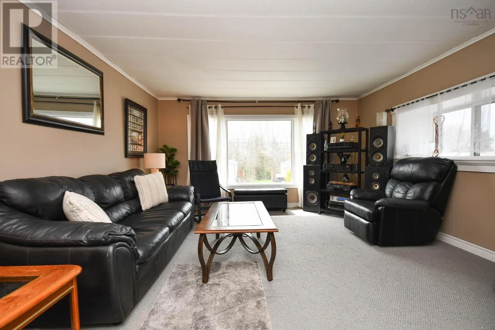 286 Parklane Drive