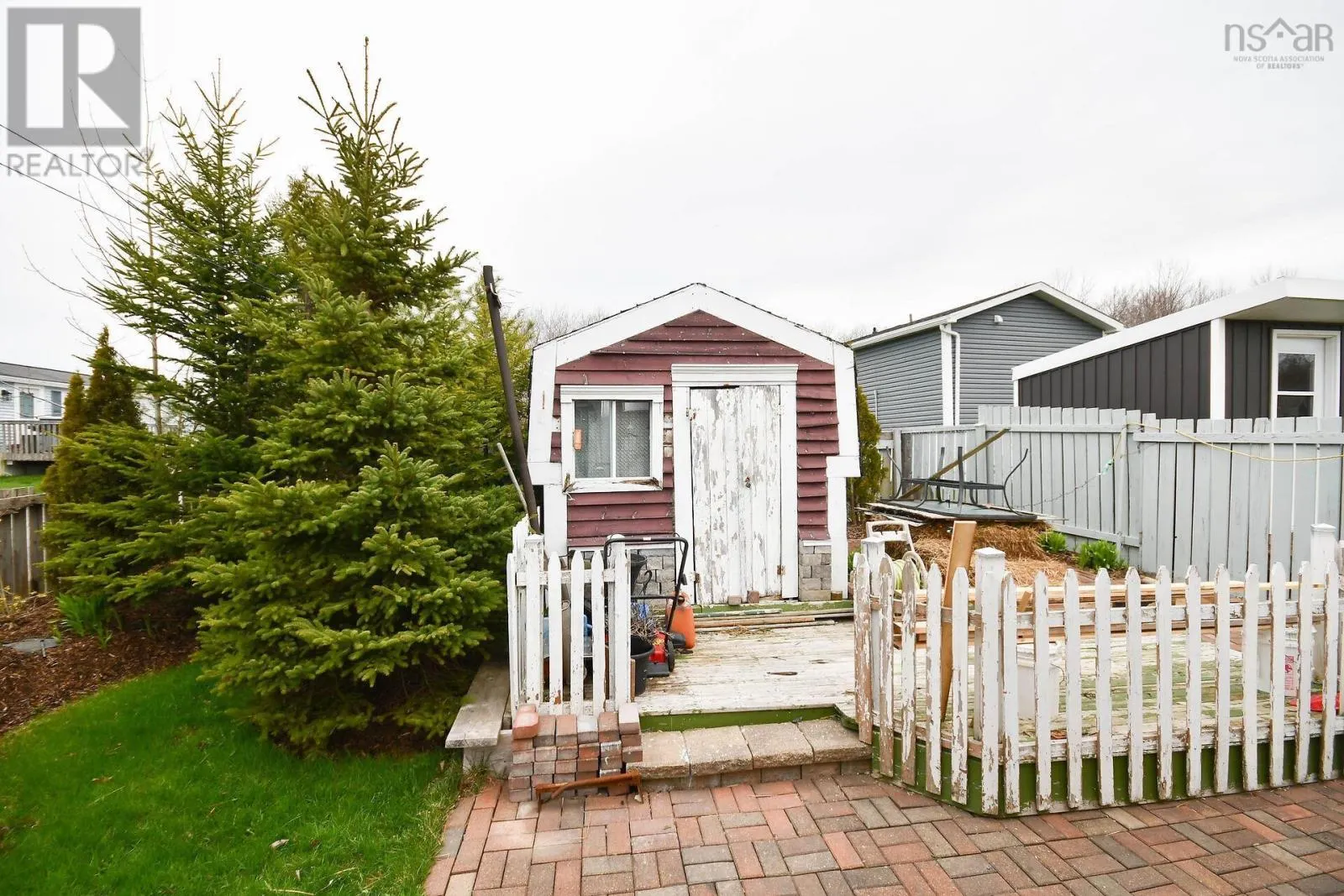 286 Parklane Drive