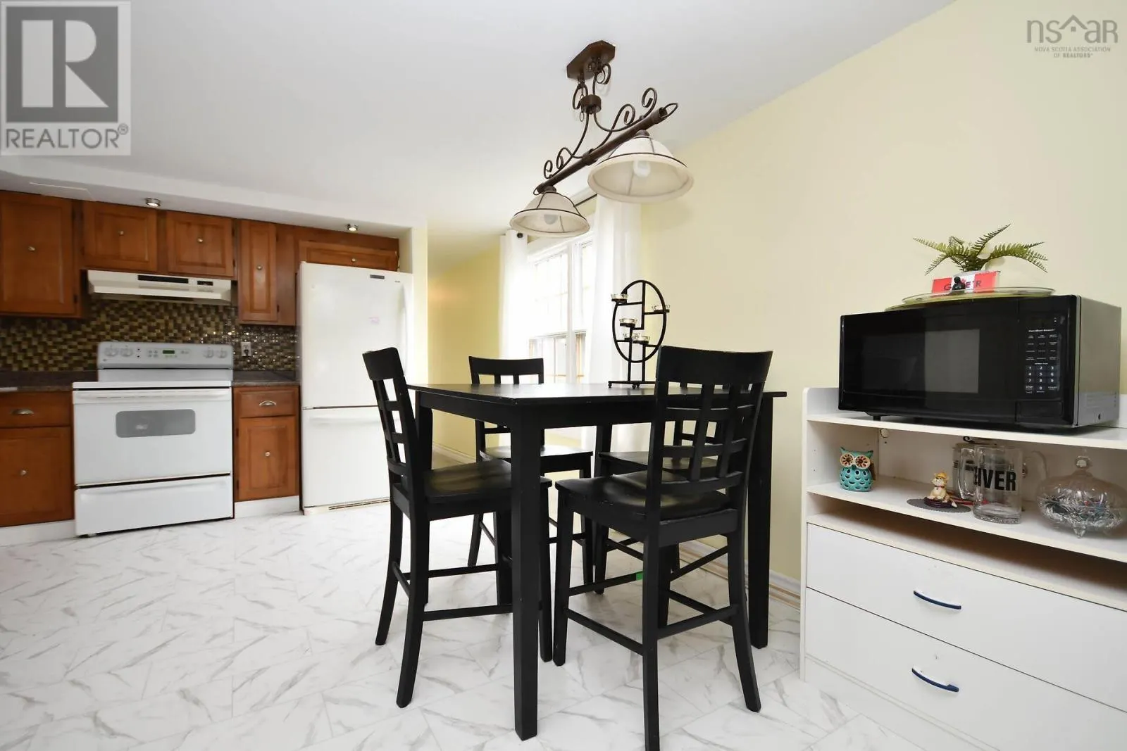 286 Parklane Drive