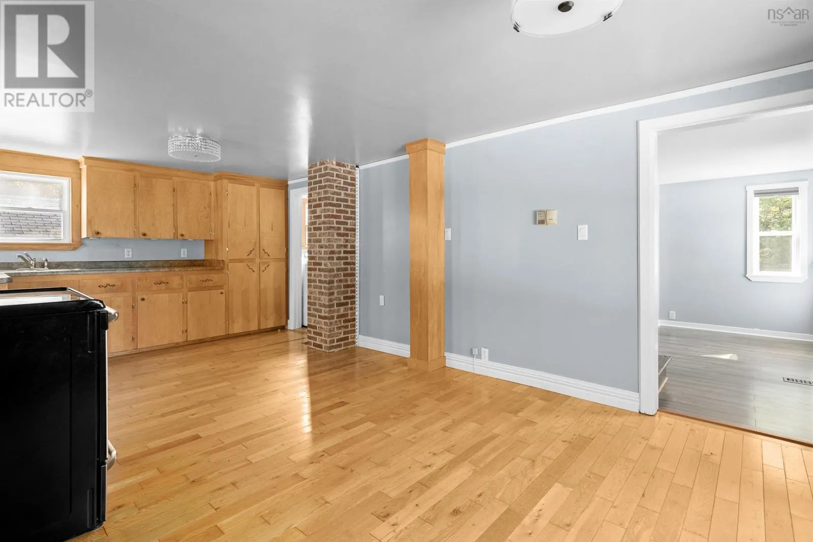 586 Canaan Road