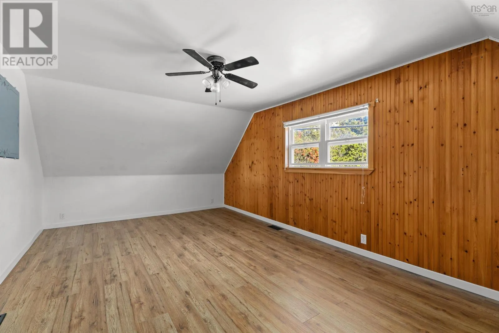586 Canaan Road