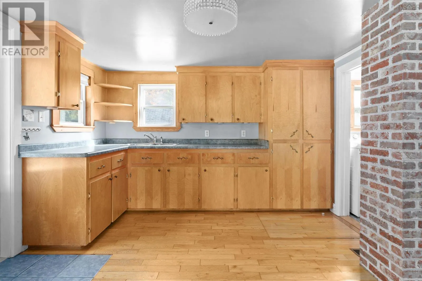 586 Canaan Road