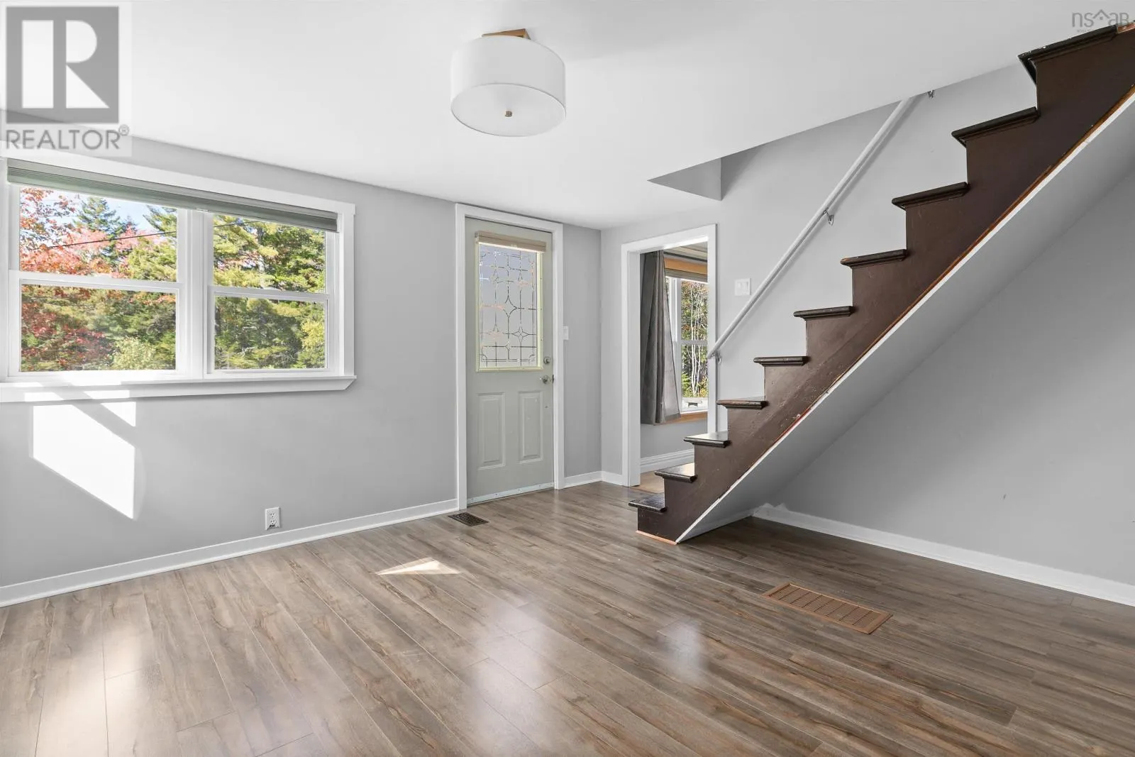 586 Canaan Road