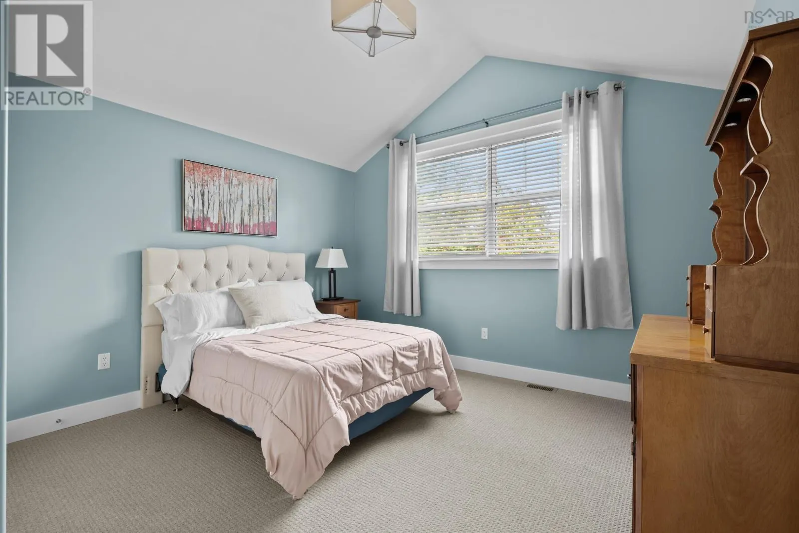 156 Keep Crescent