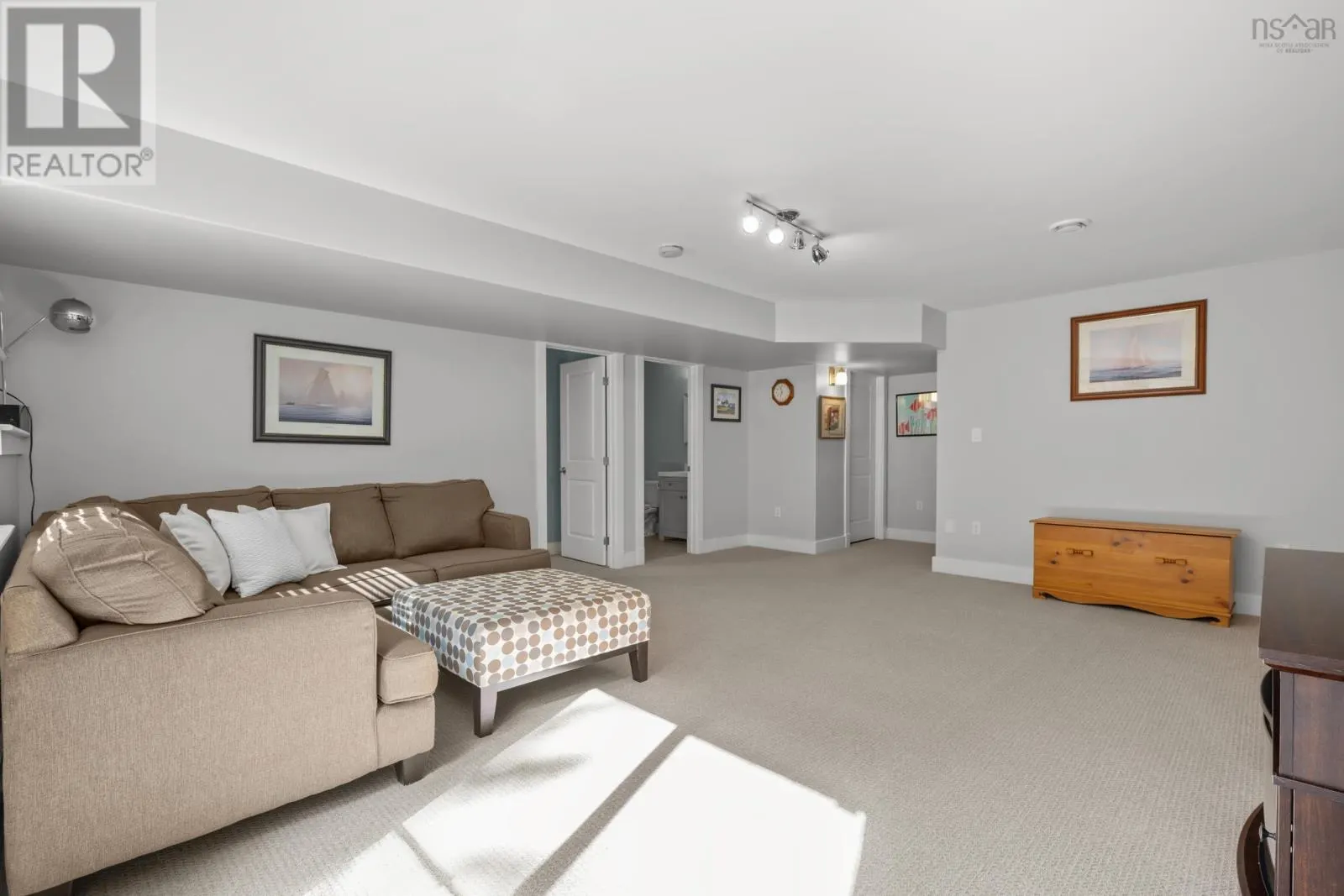 156 Keep Crescent