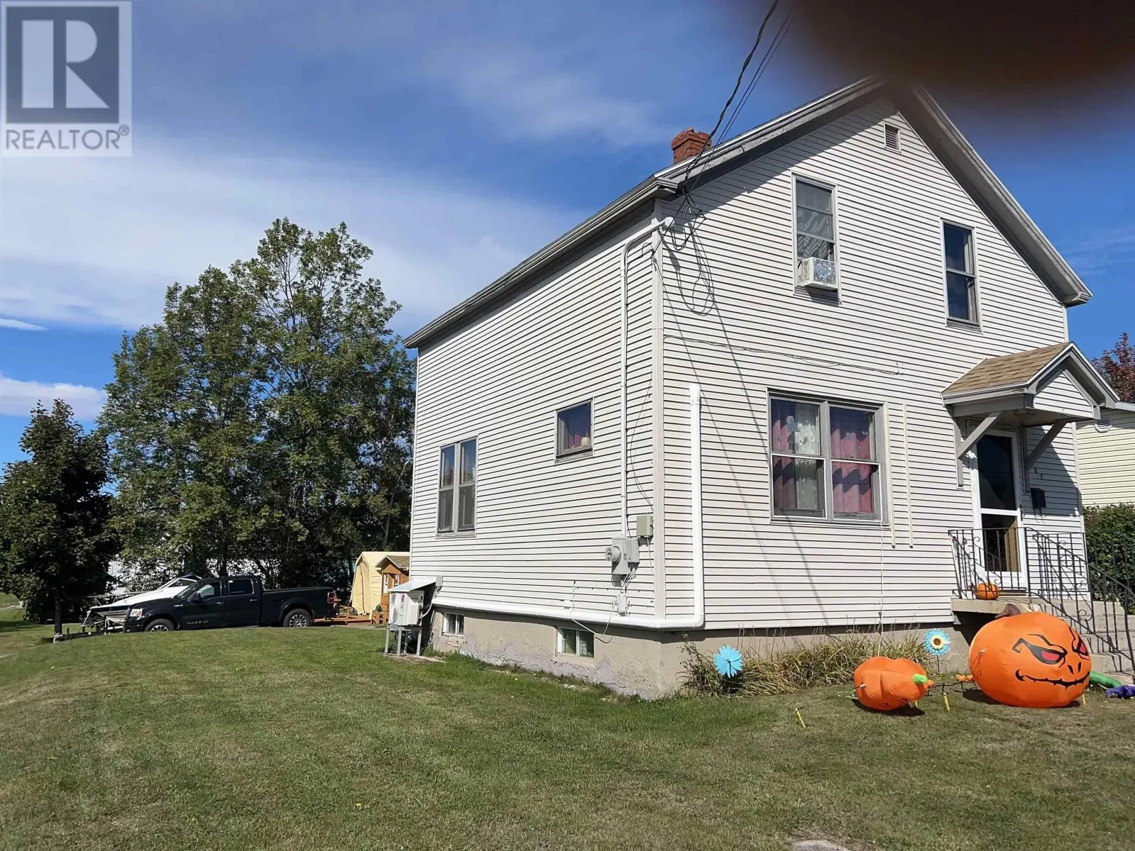 307 Cabot Street