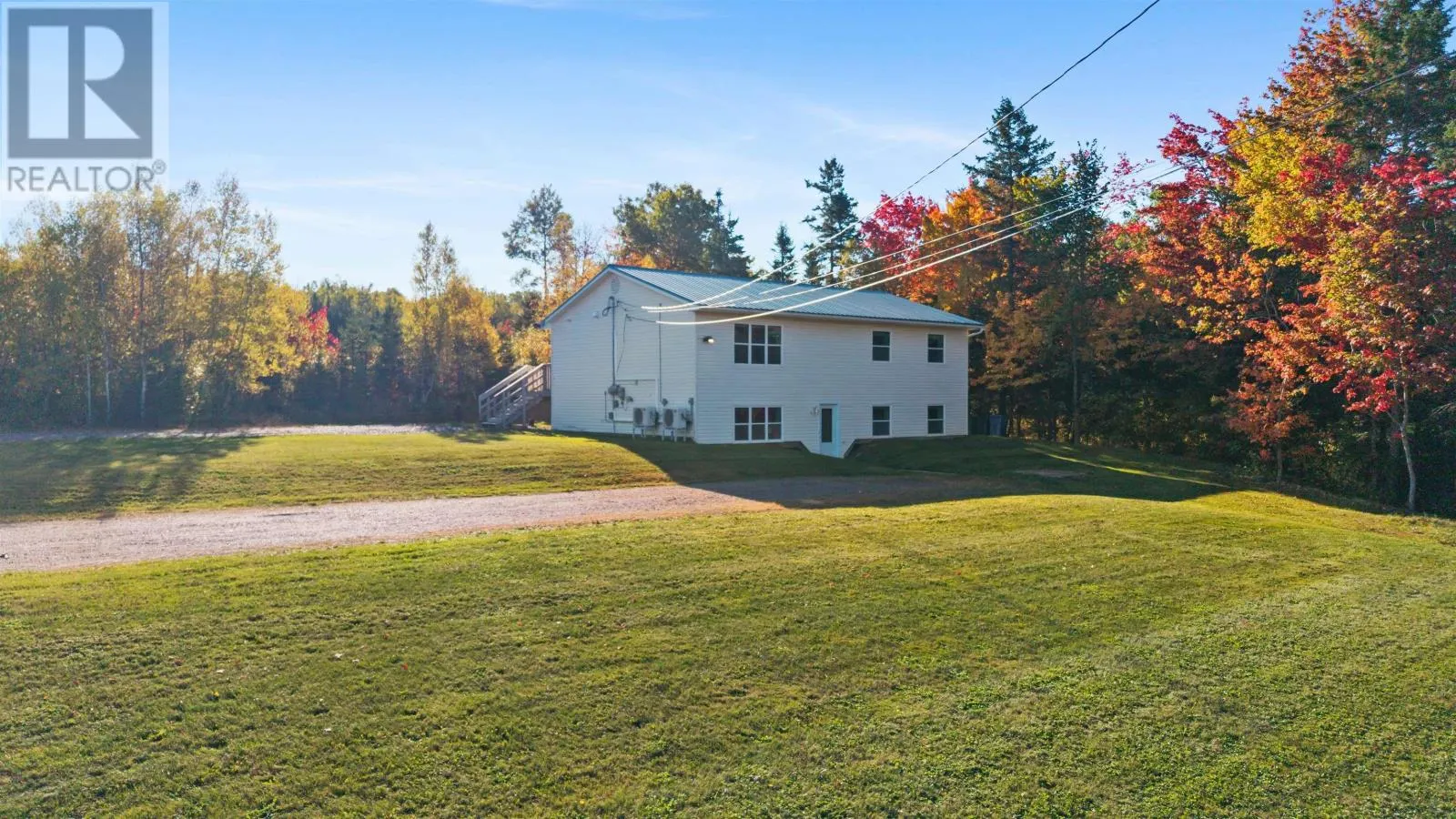 4/6 Elroy Lane