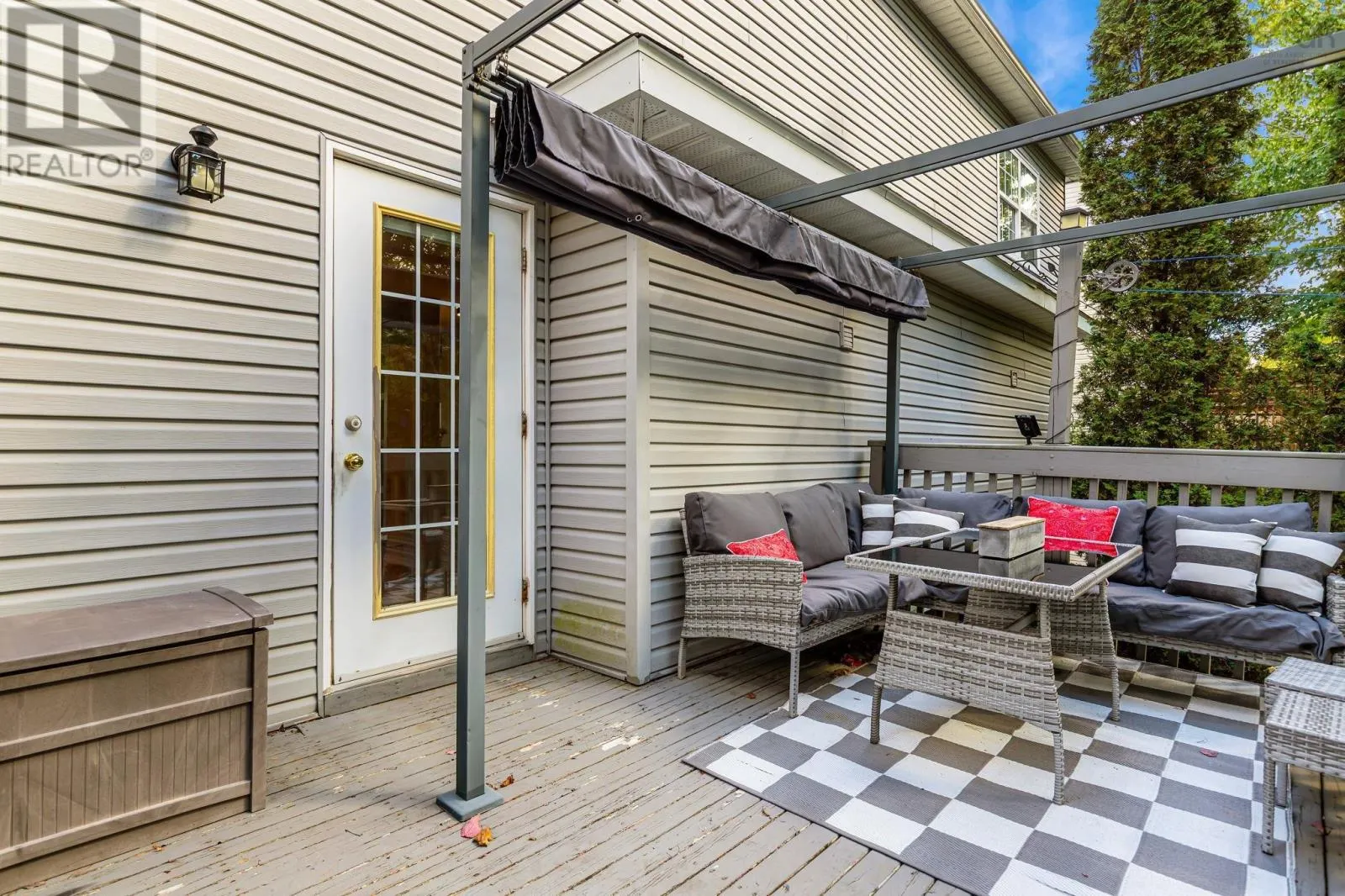 15 Peverill Court