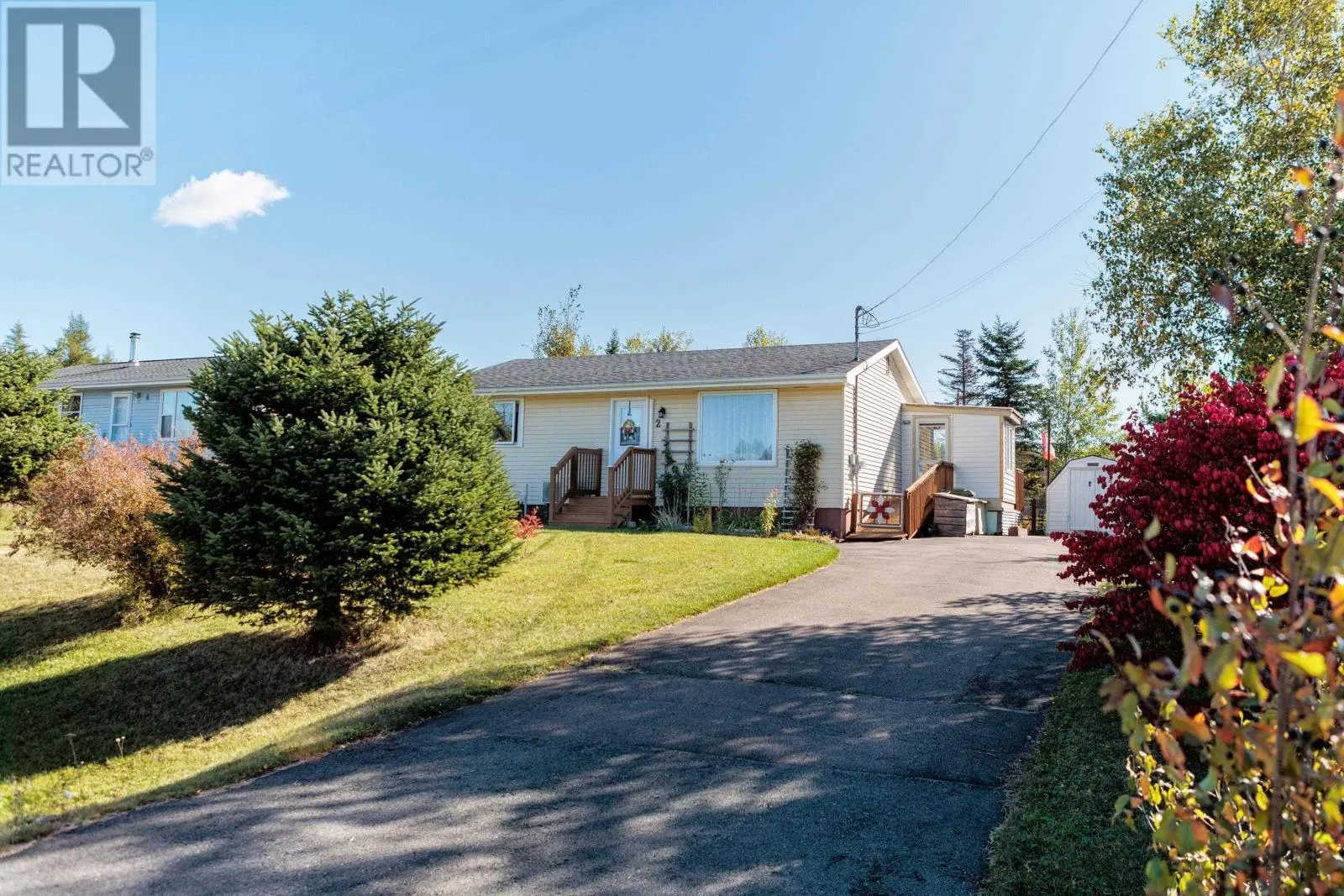 2 Menlow Court