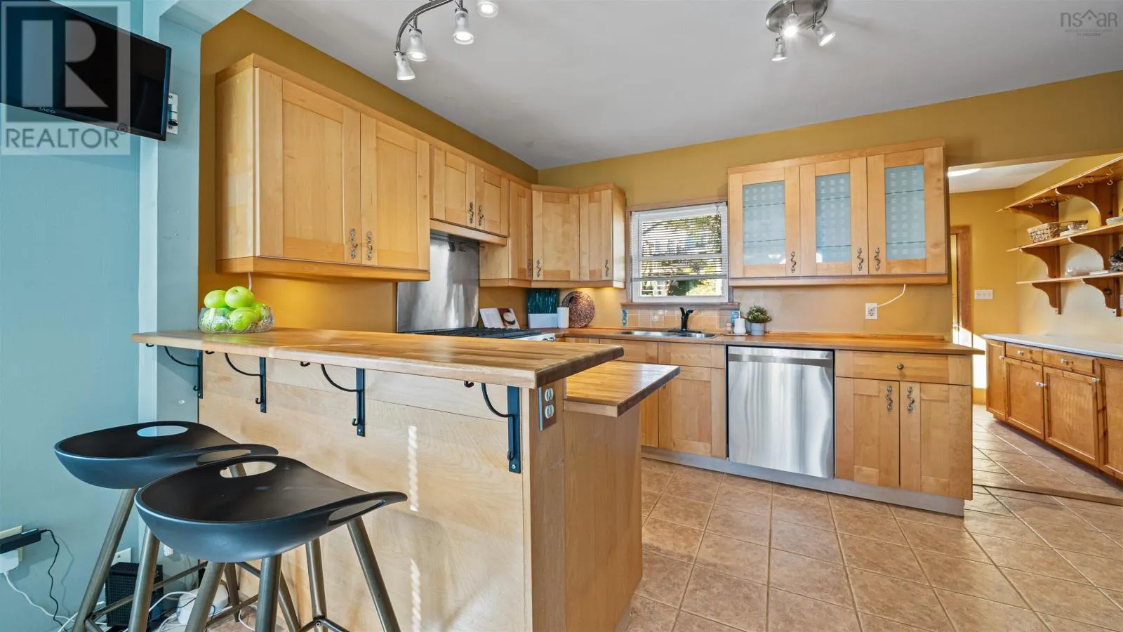 664 Ketch Harbour Road