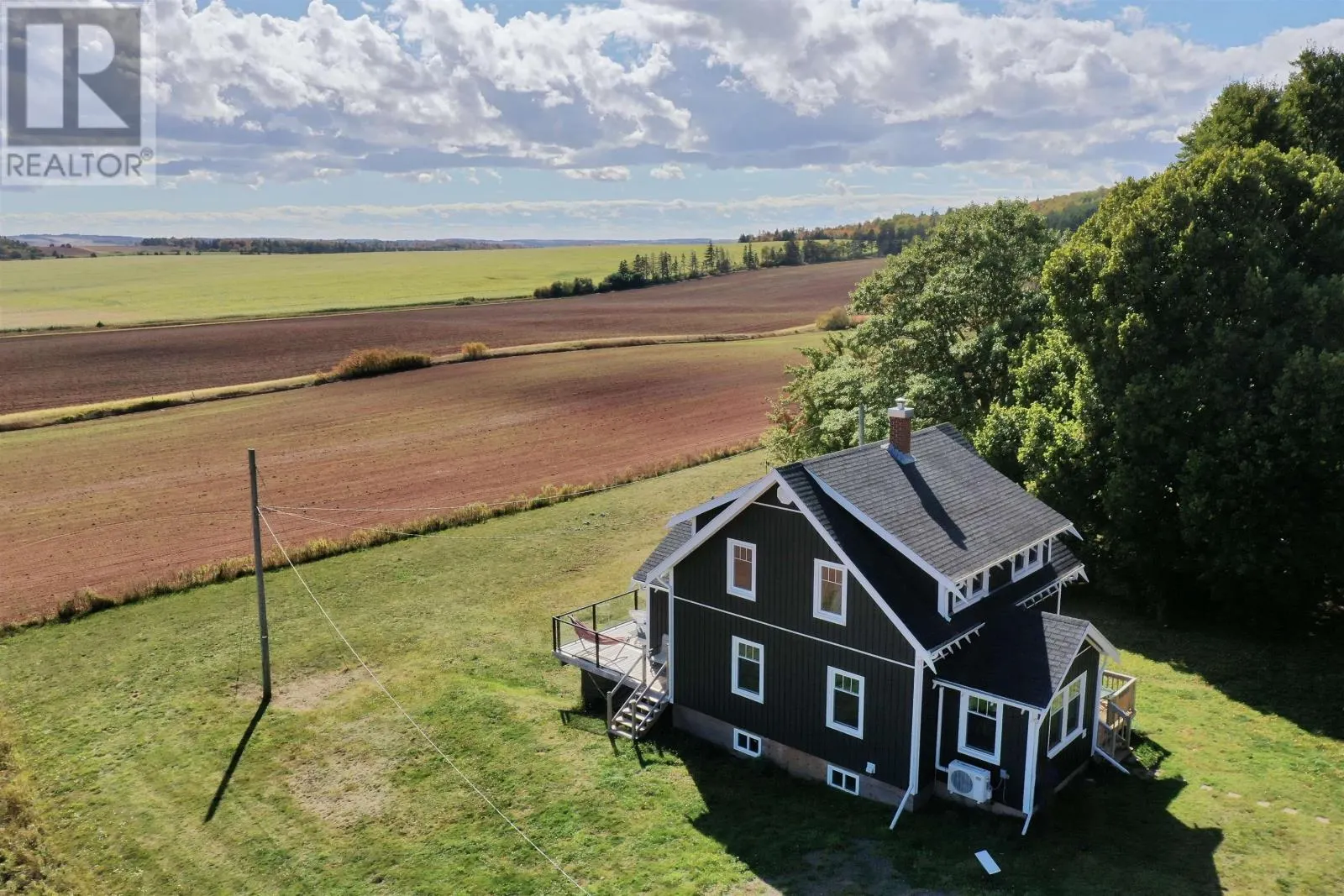 662 & 664 Long River Road