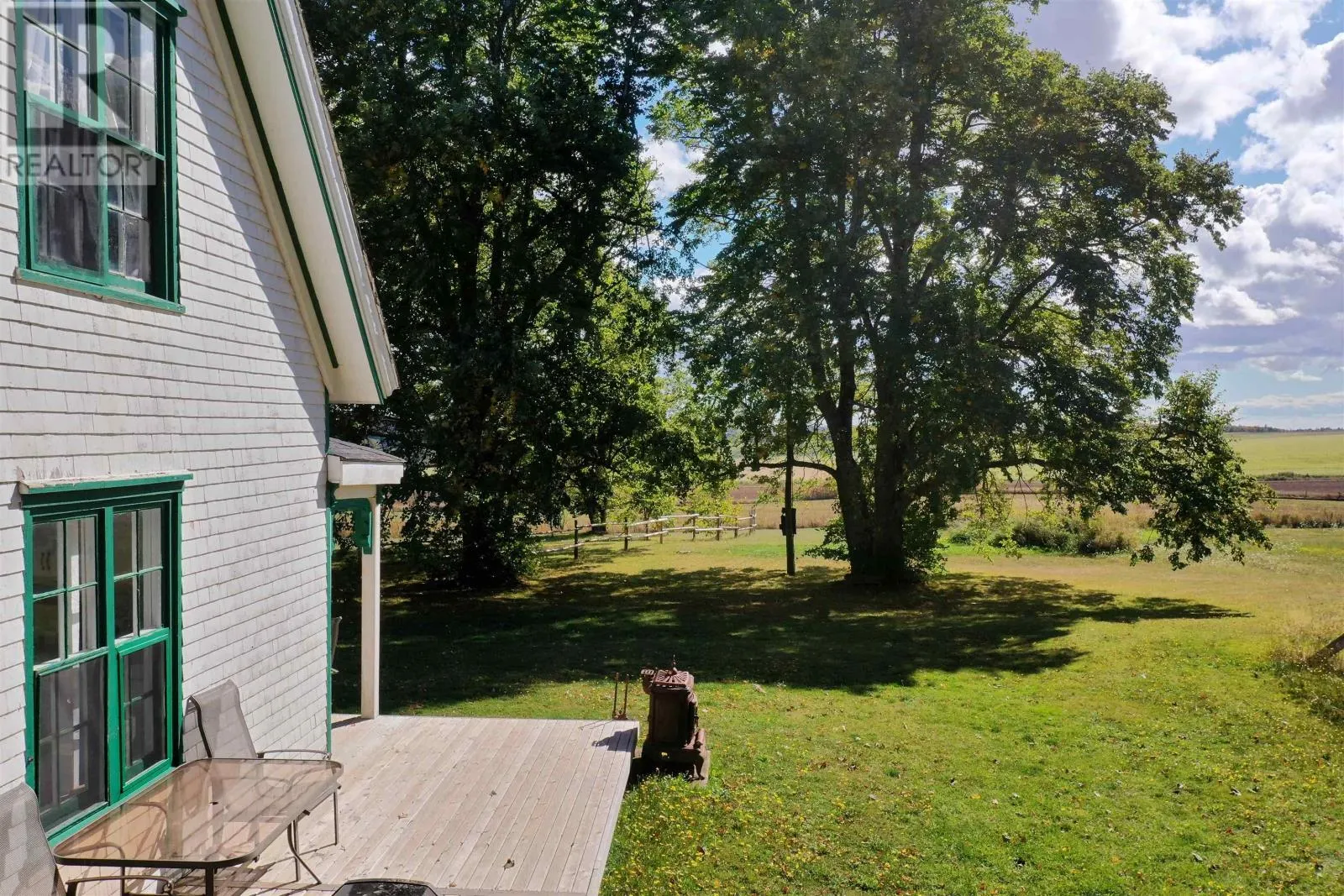 662 & 664 Long River Road