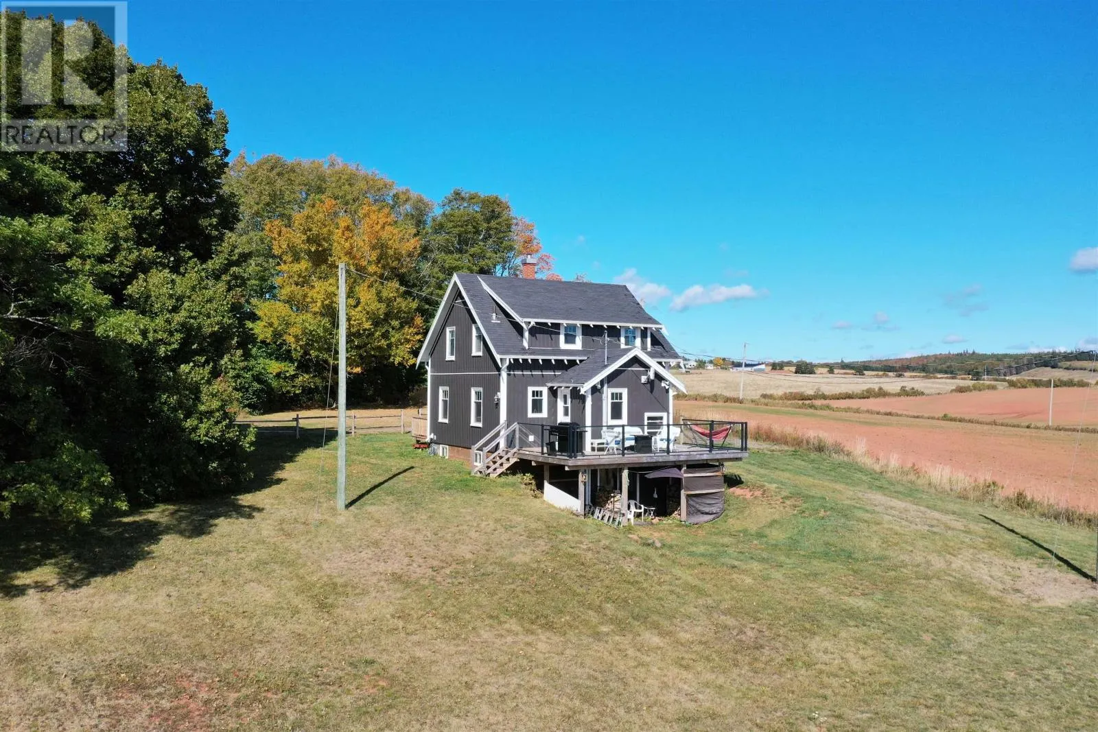 662 & 664 Long River Road