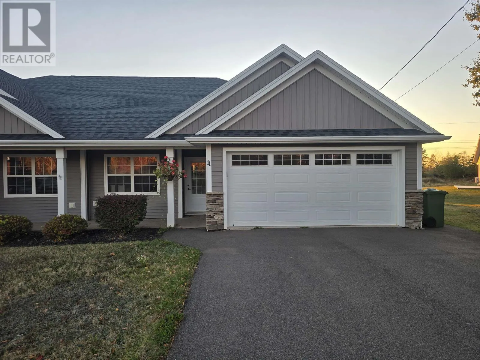 11 ALDERWOOD Avenue
