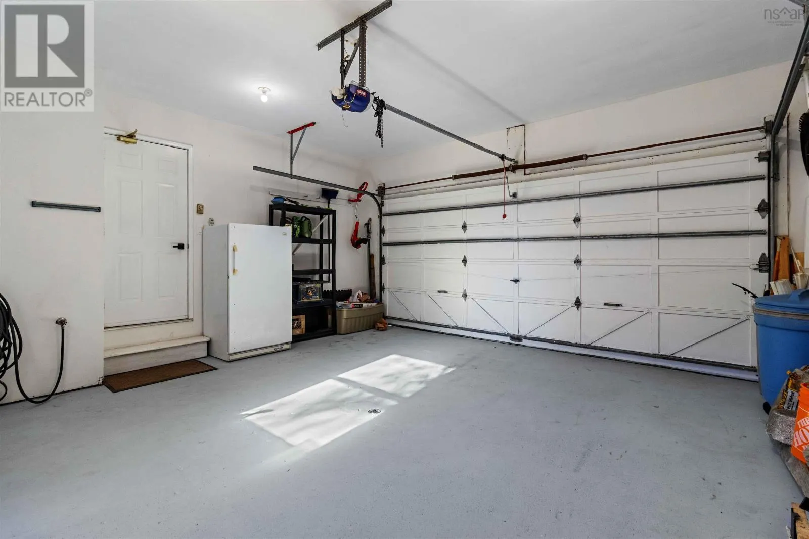 2 Thackeray Close