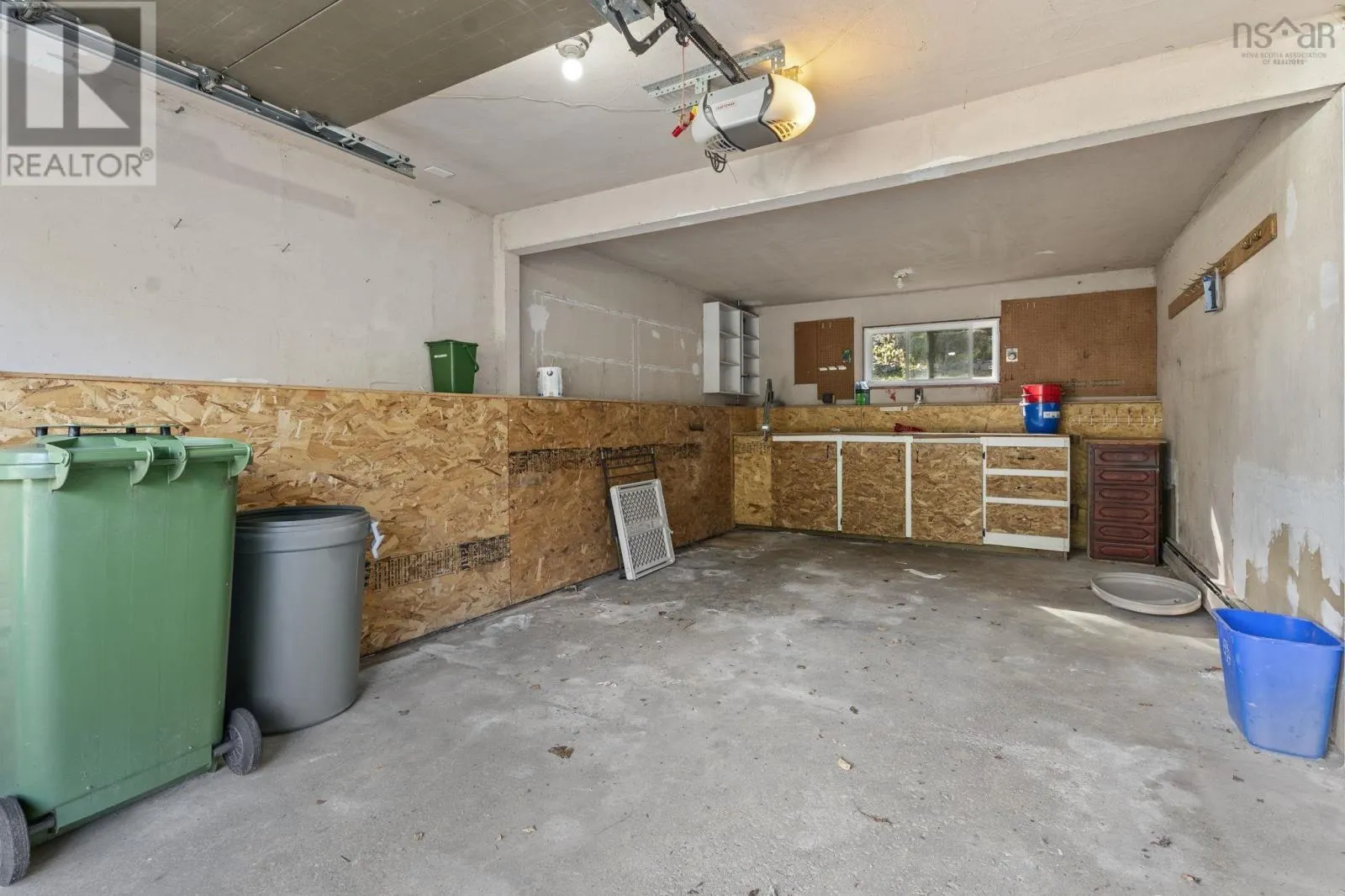 16 Robert Allen Drive