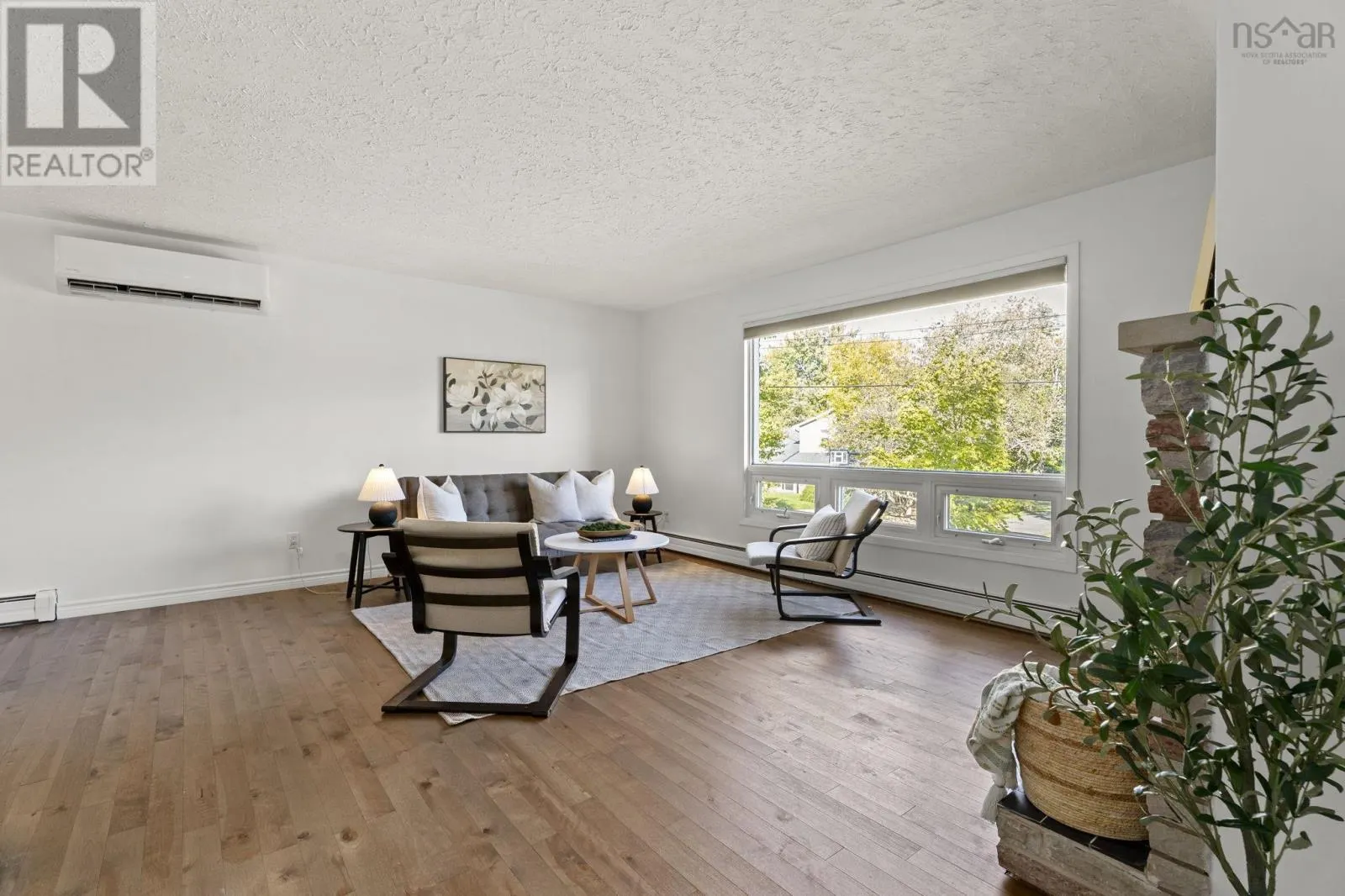 16 Robert Allen Drive