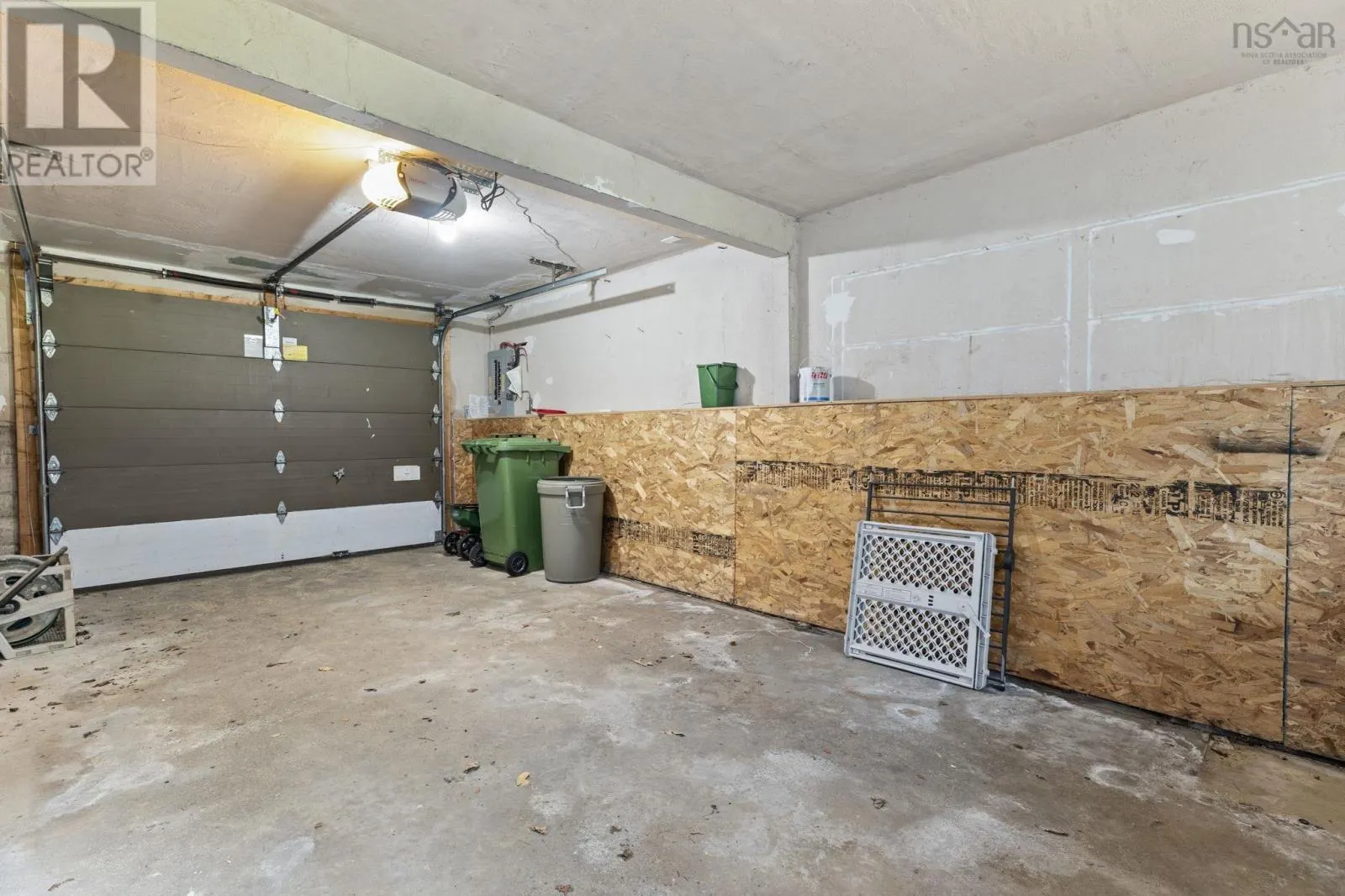 16 Robert Allen Drive