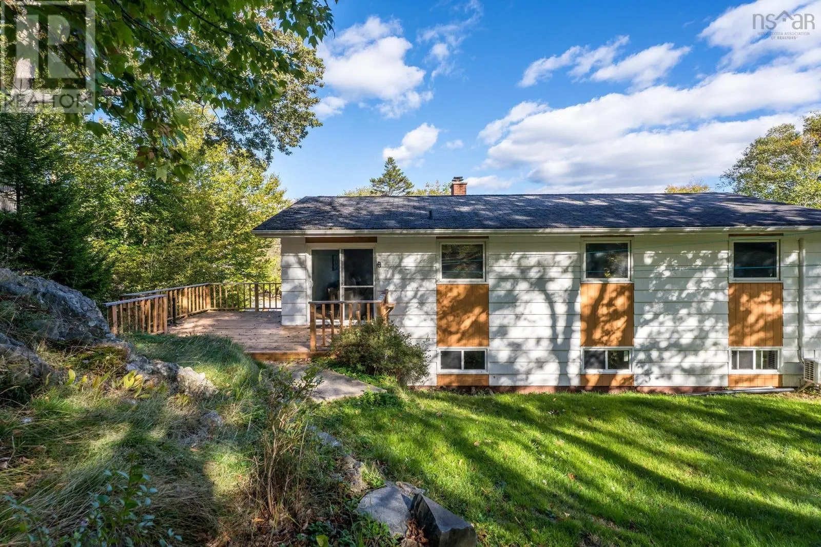 16 Robert Allen Drive