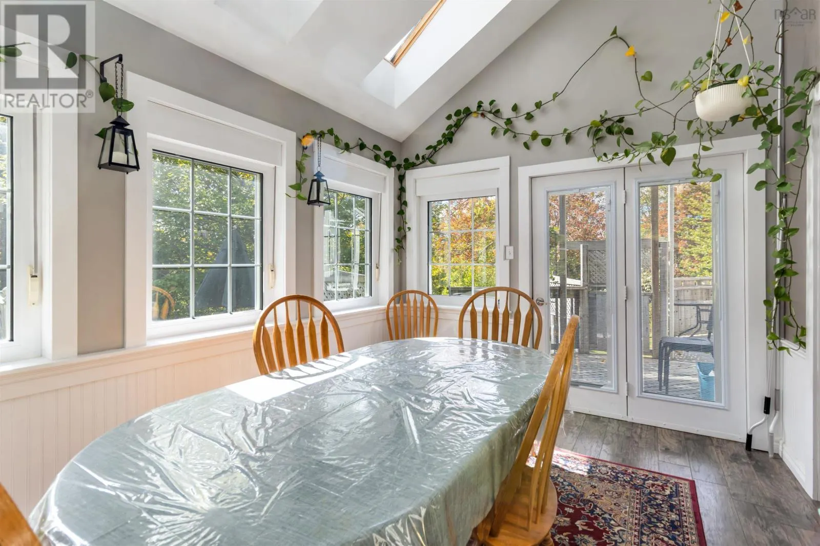 11278 Peggys Cove Road
