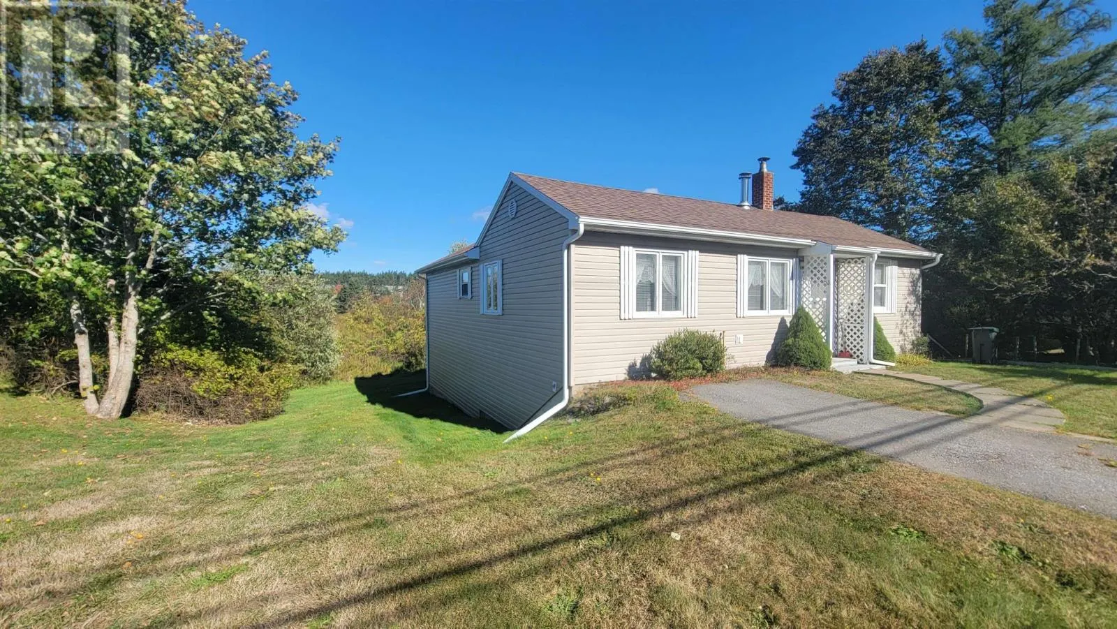 878 Highway 1 Street