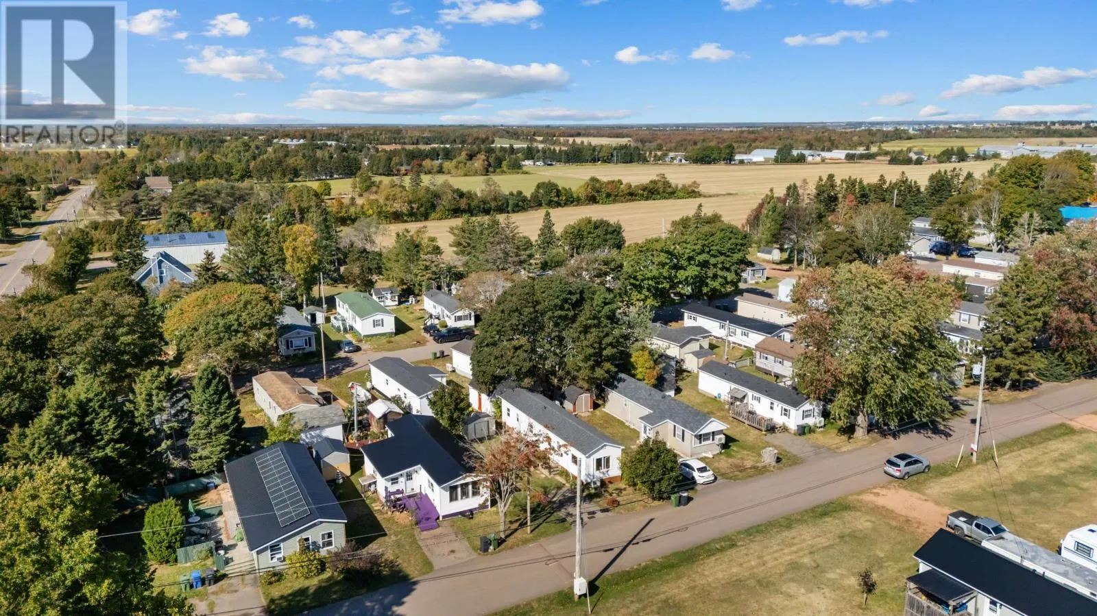 34 linkletter Estates