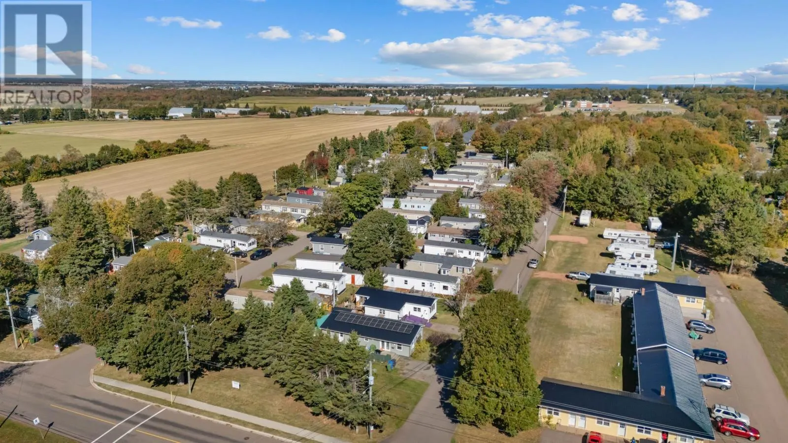 34 linkletter Estates