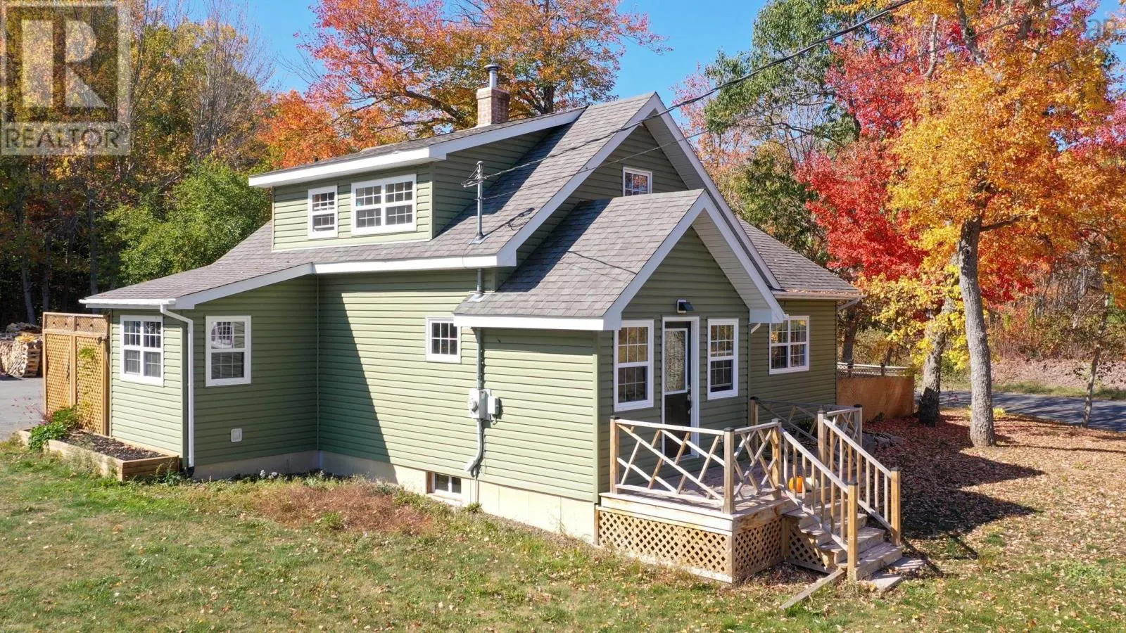 2027 Deep Hollow Road