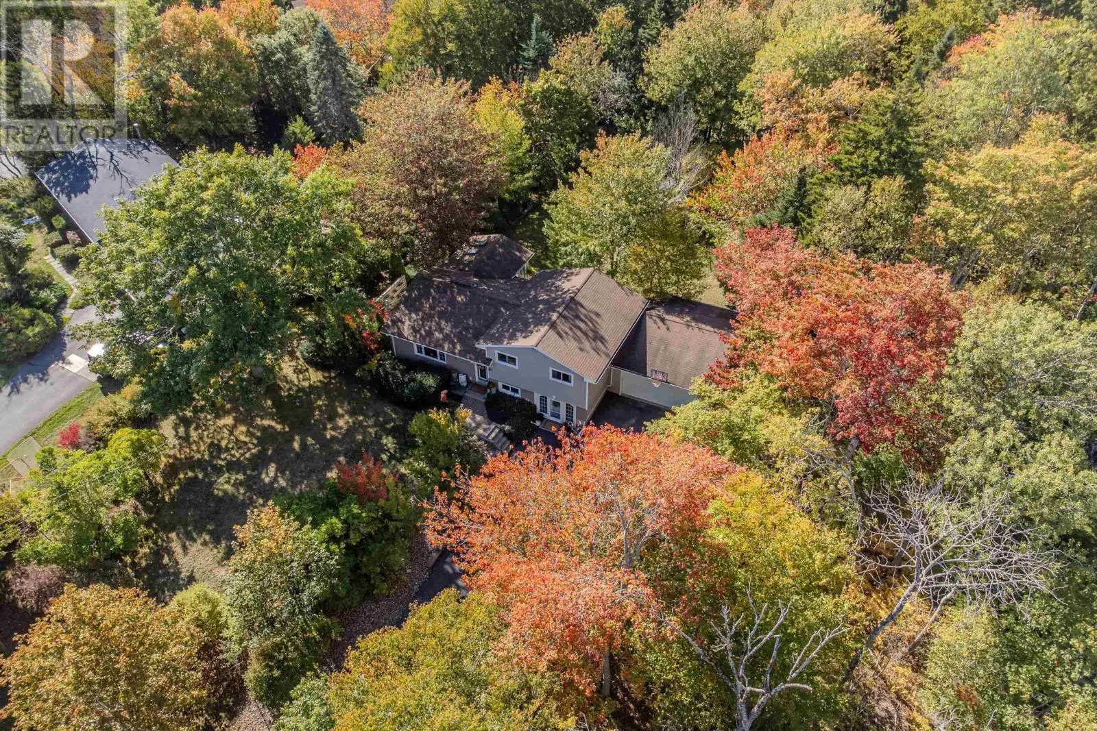6 Cummings Drive