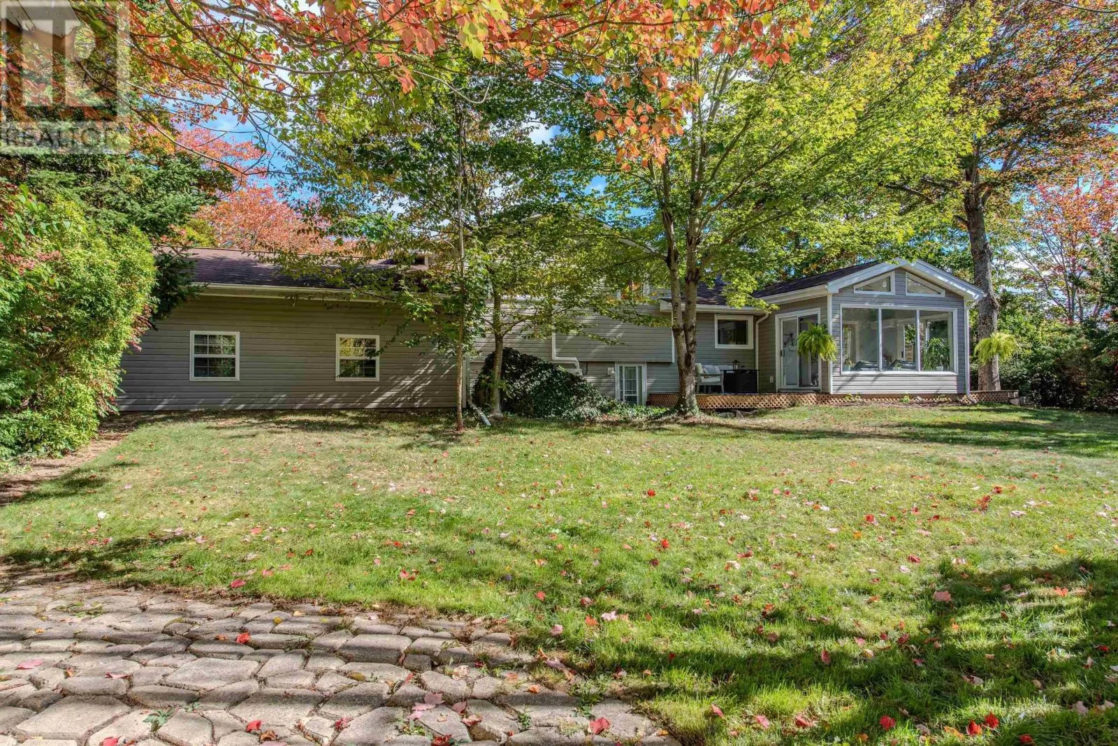 6 Cummings Drive