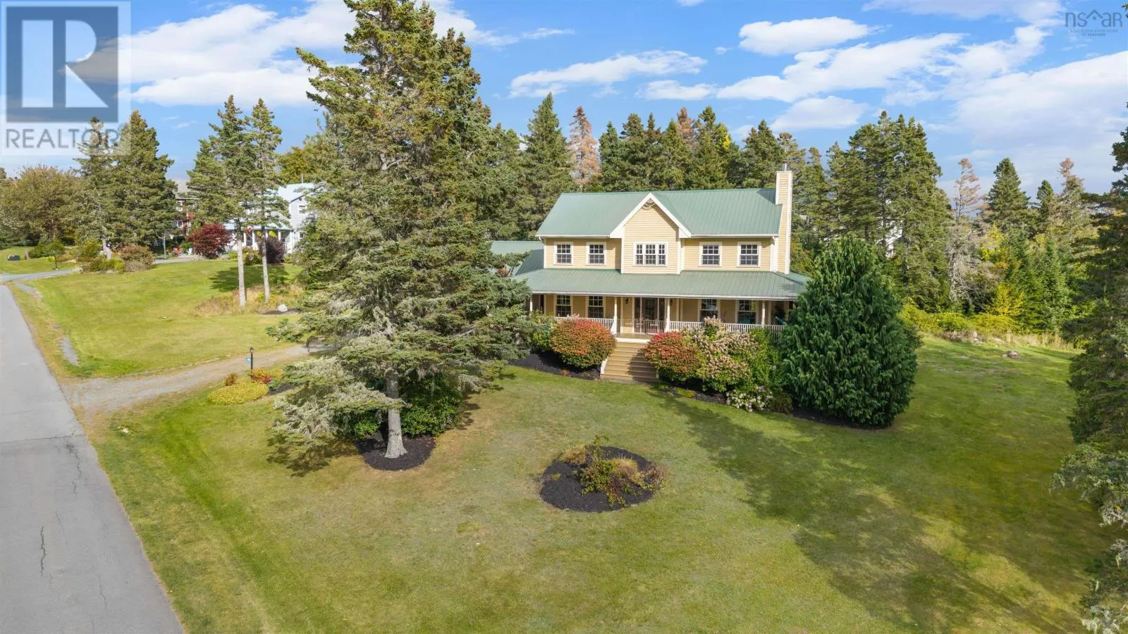 19 Foxberry Hill