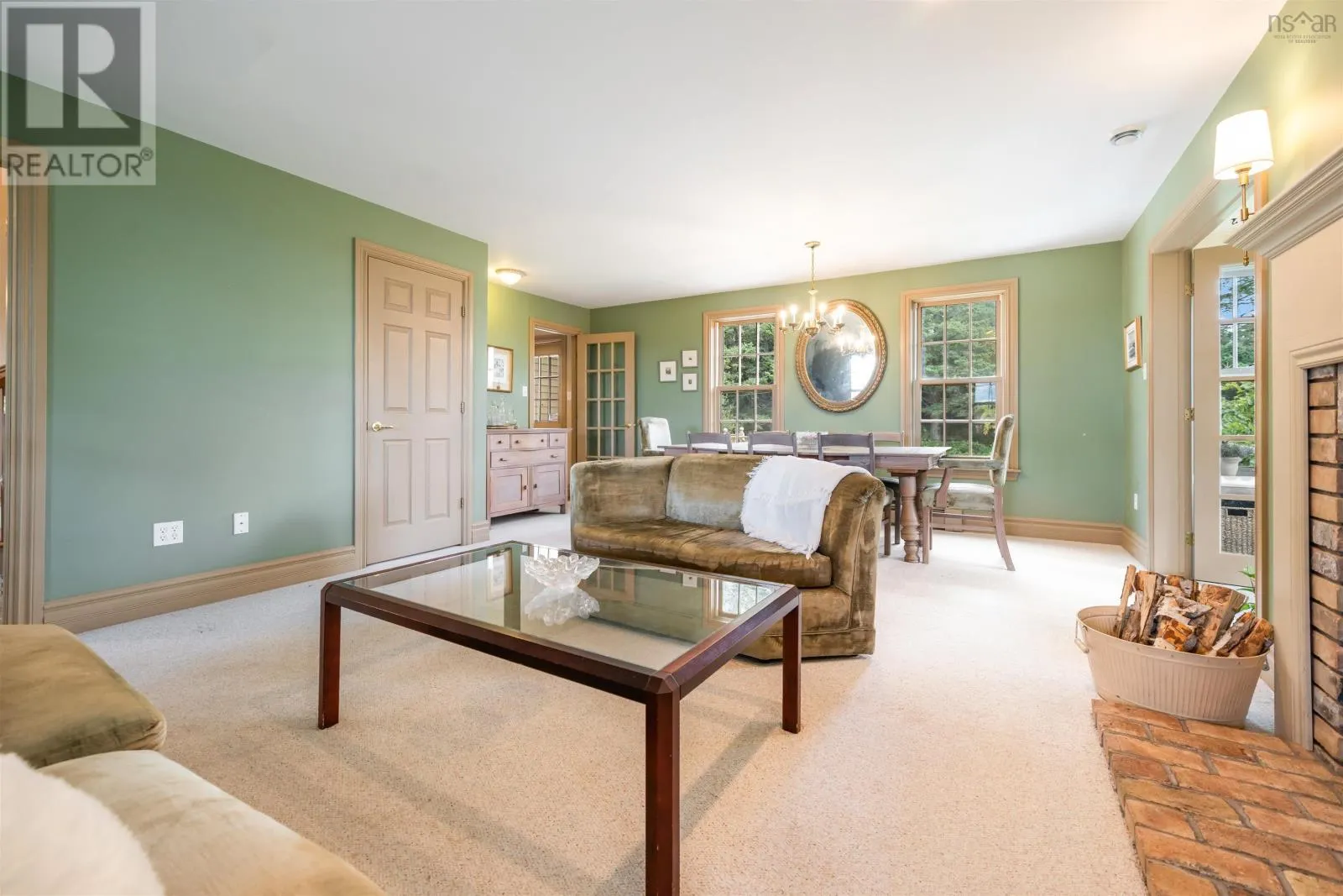 19 Foxberry Hill