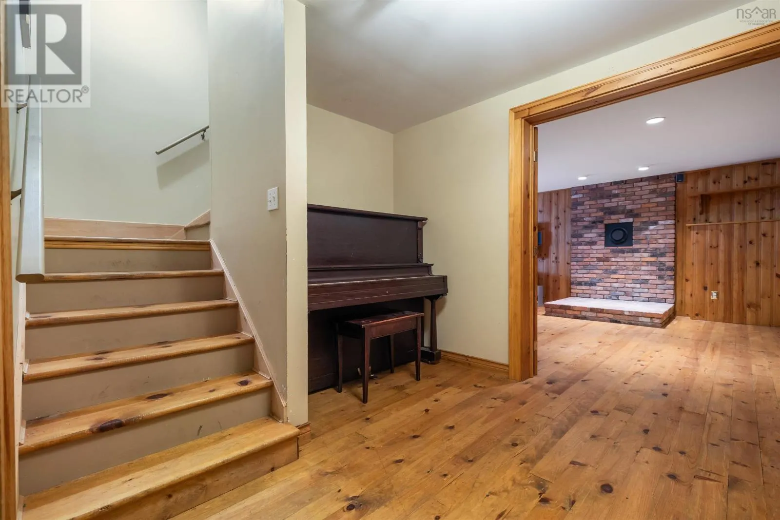 19 Foxberry Hill