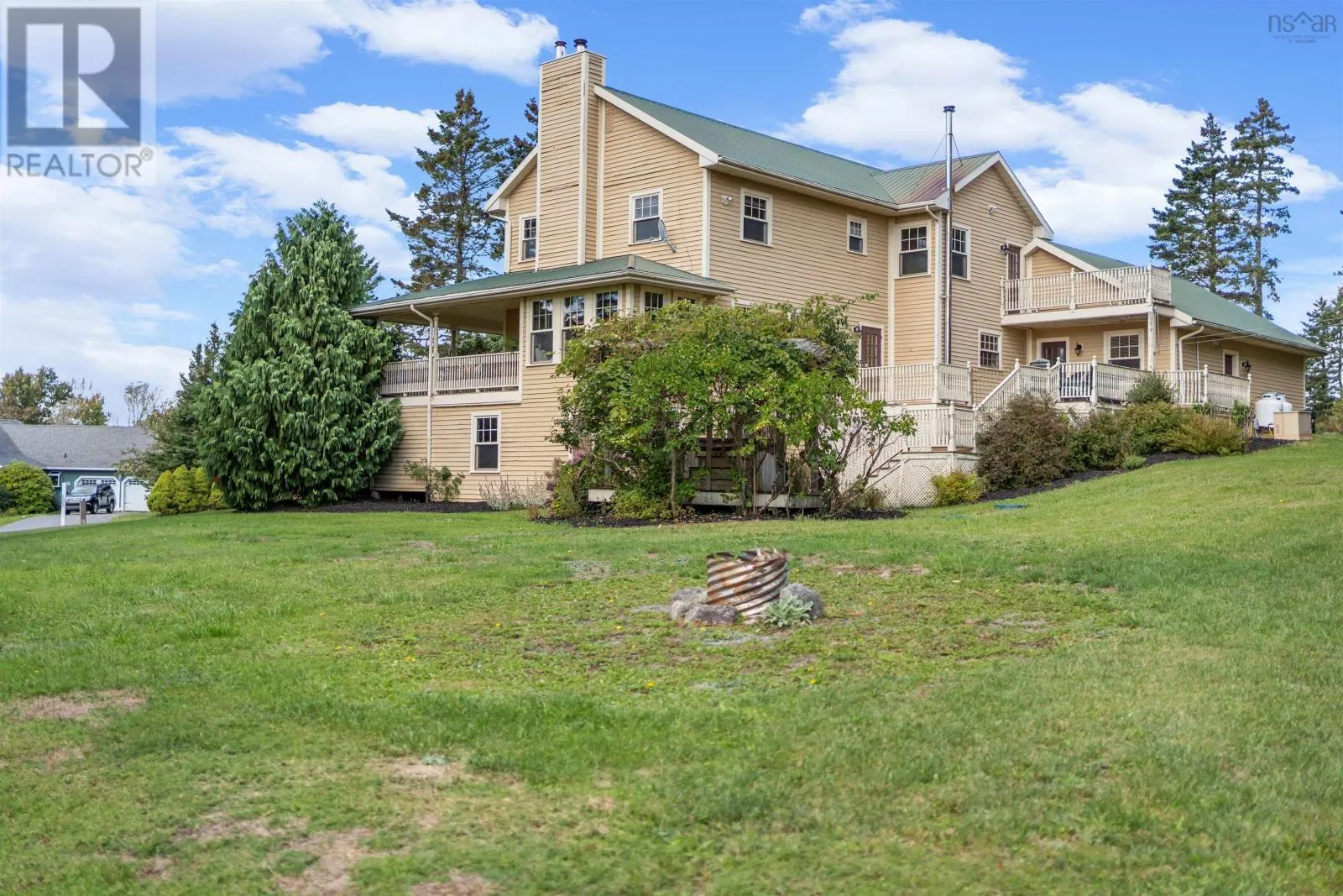 19 Foxberry Hill