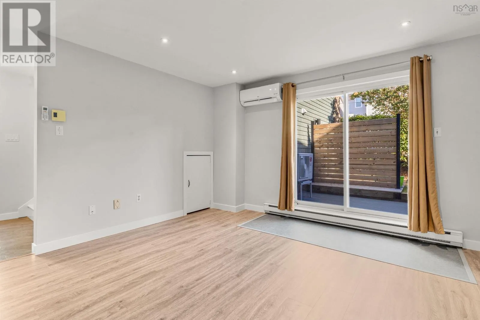 5899 Gainsborough Place