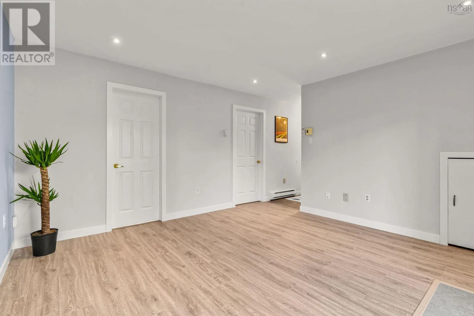 5899 Gainsborough Place